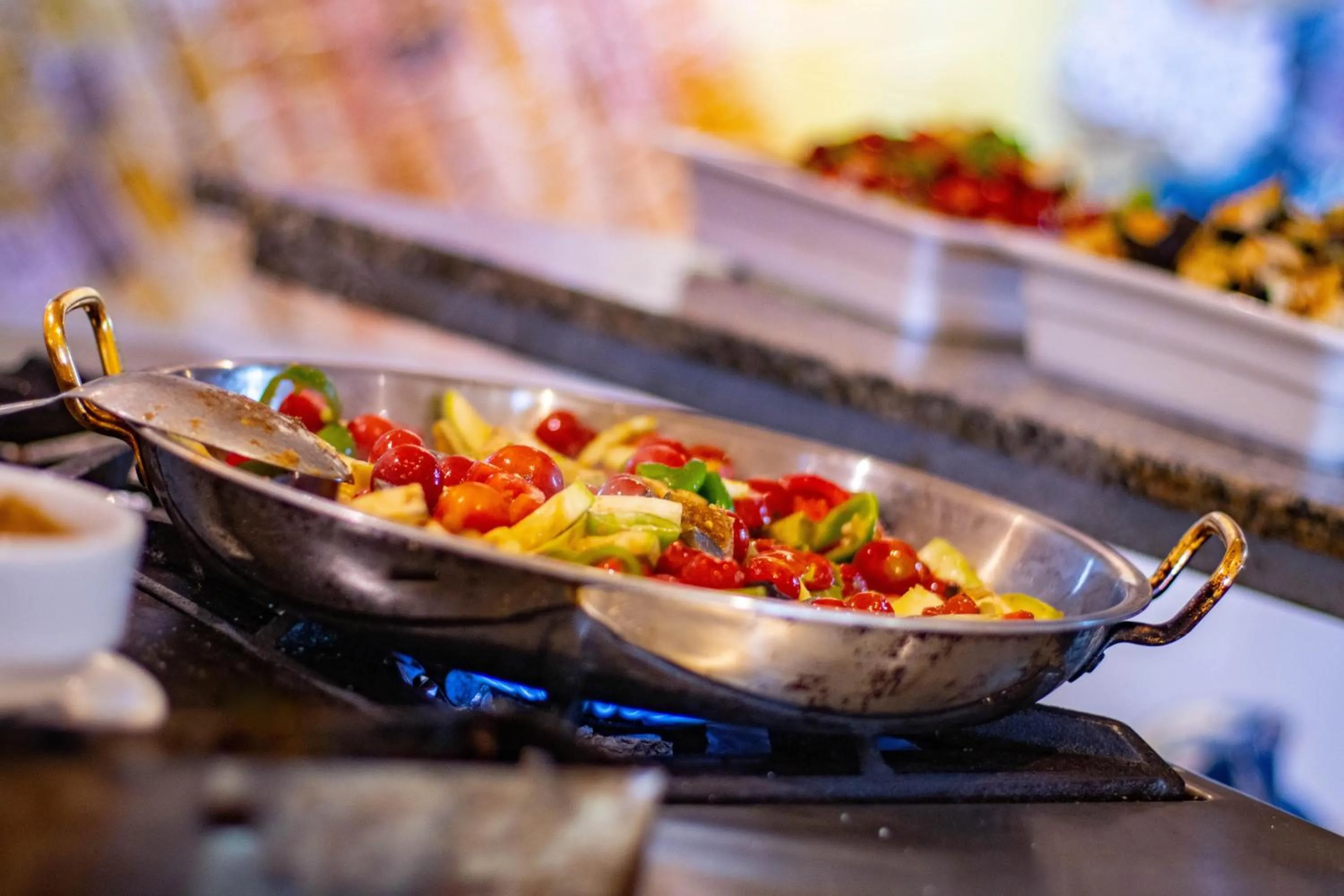 Restaurant/places to eat in Riadh Palms- Resort & Spa