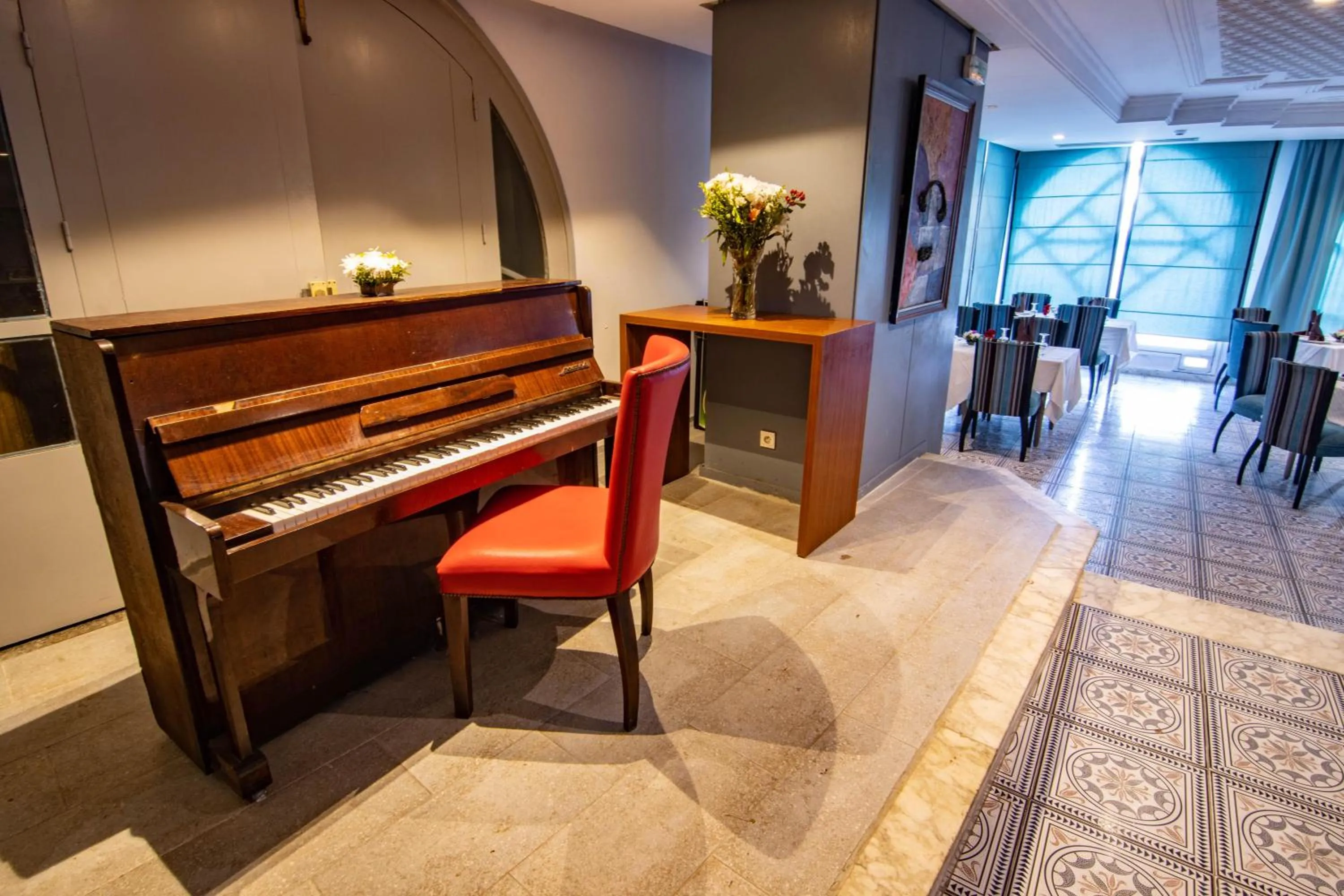 Restaurant/places to eat in Riadh Palms- Resort & Spa