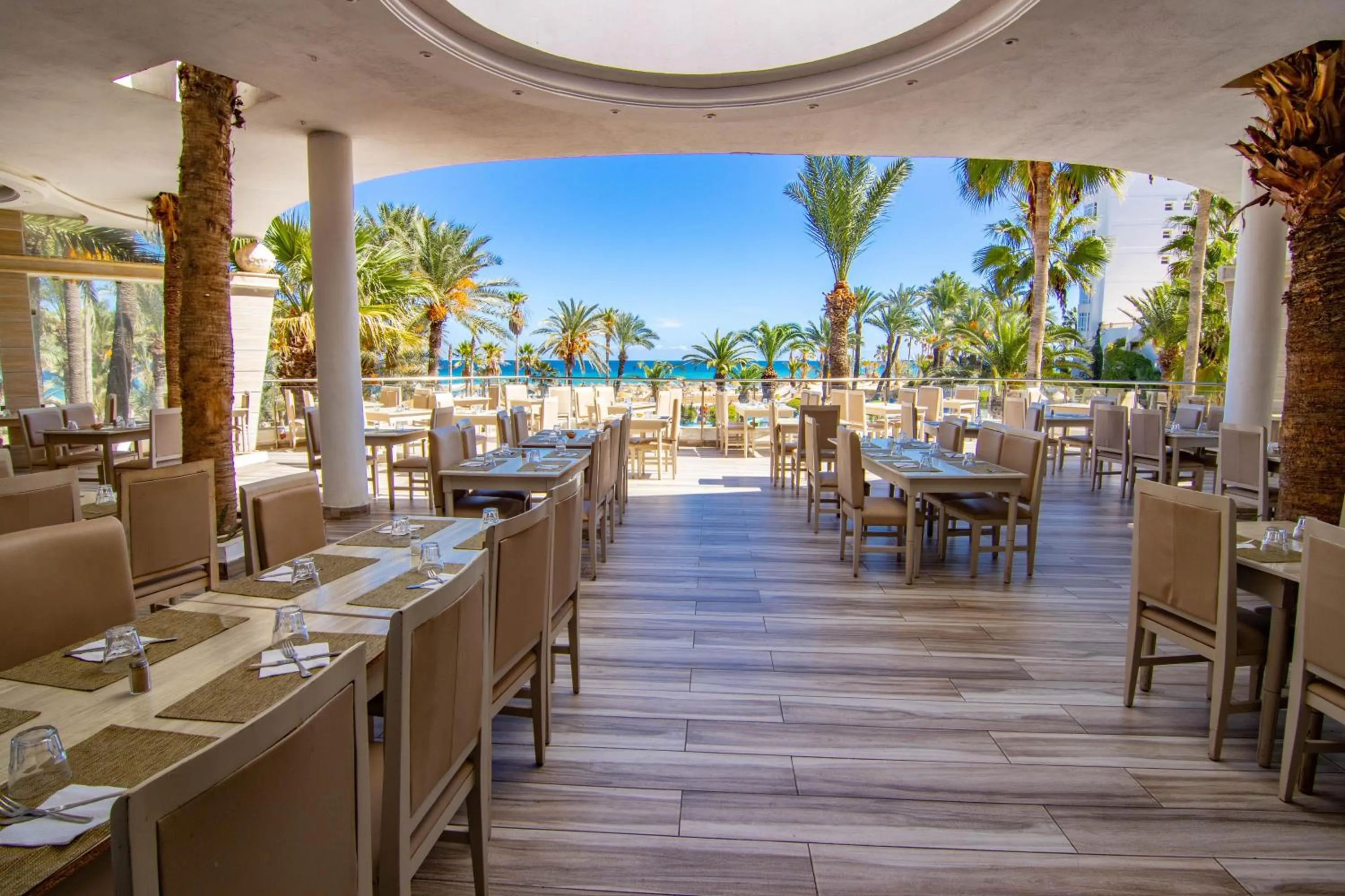 Restaurant/places to eat in Riadh Palms- Resort & Spa