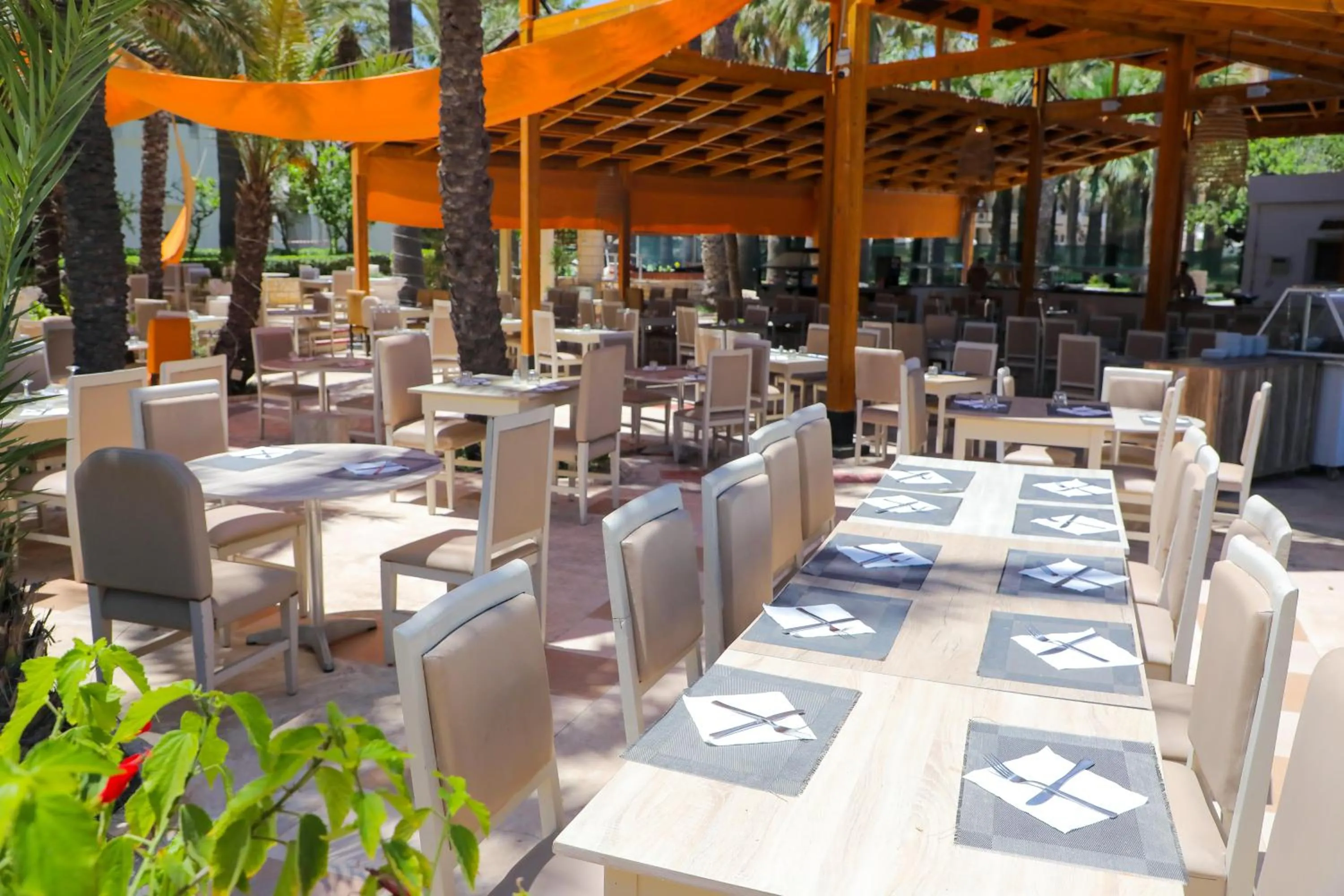 Restaurant/places to eat in Riadh Palms- Resort & Spa