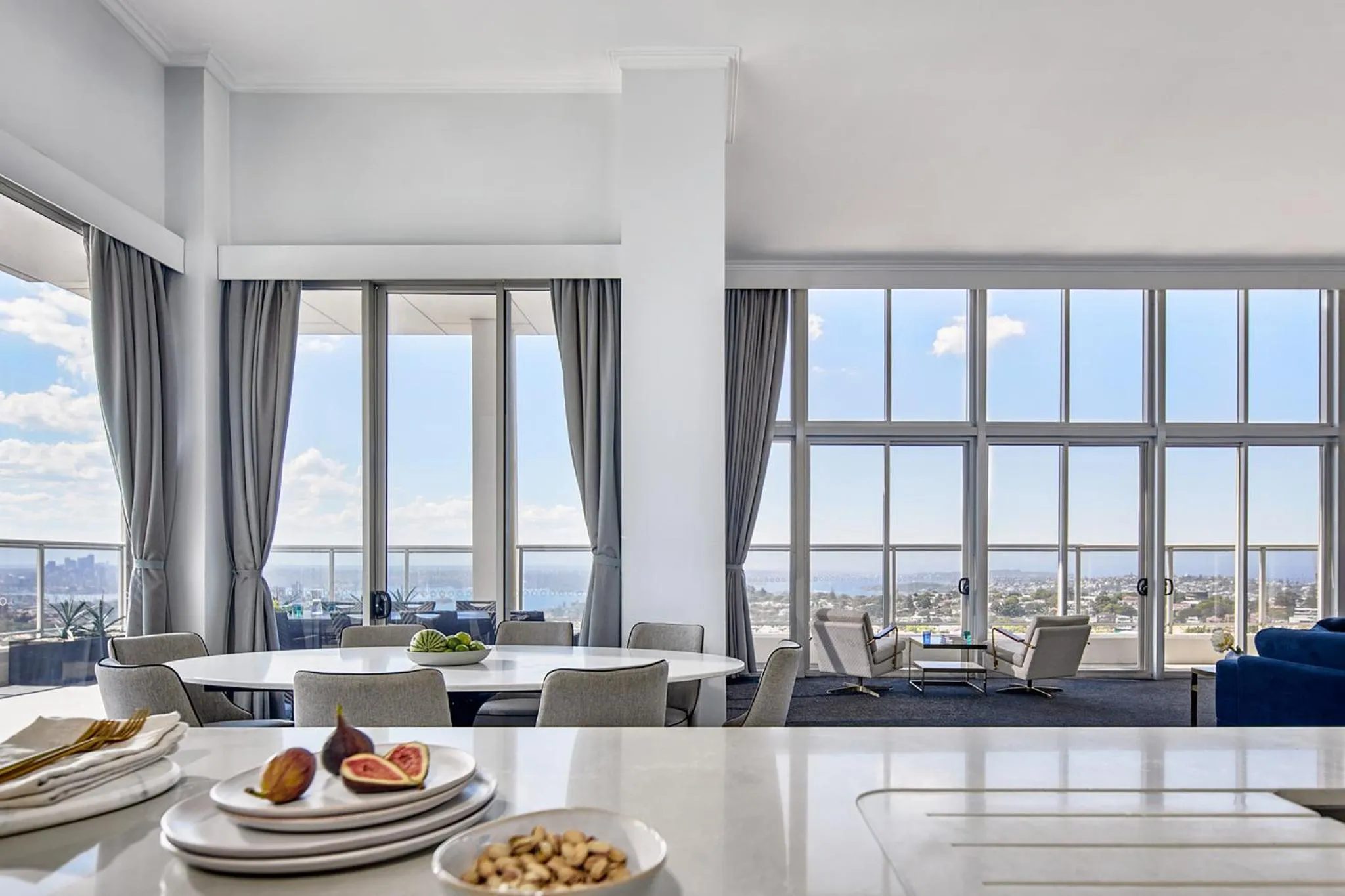 Dining area in Meriton Suites Bondi Junction
