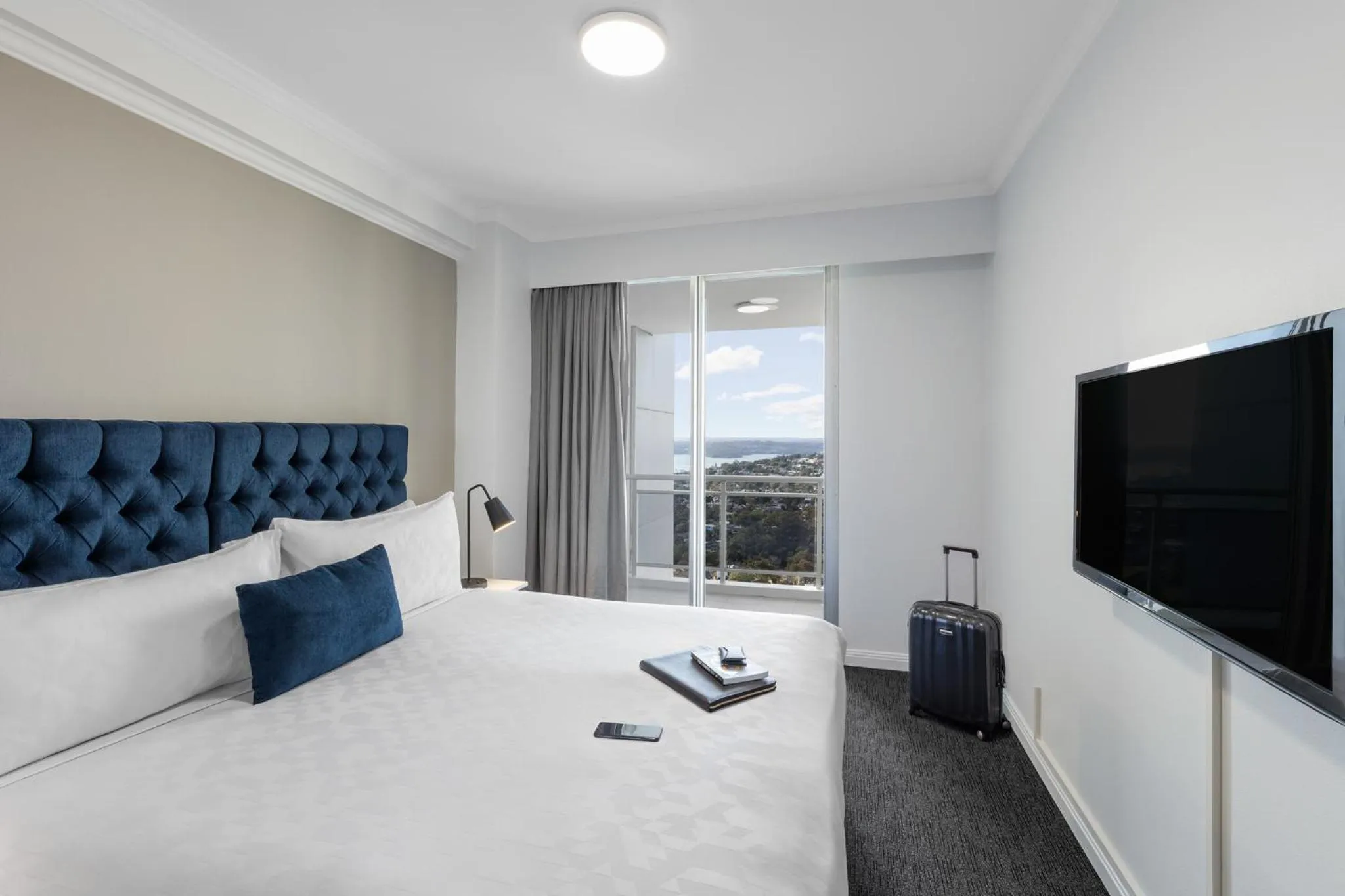 Bedroom, Bed in Meriton Suites Bondi Junction