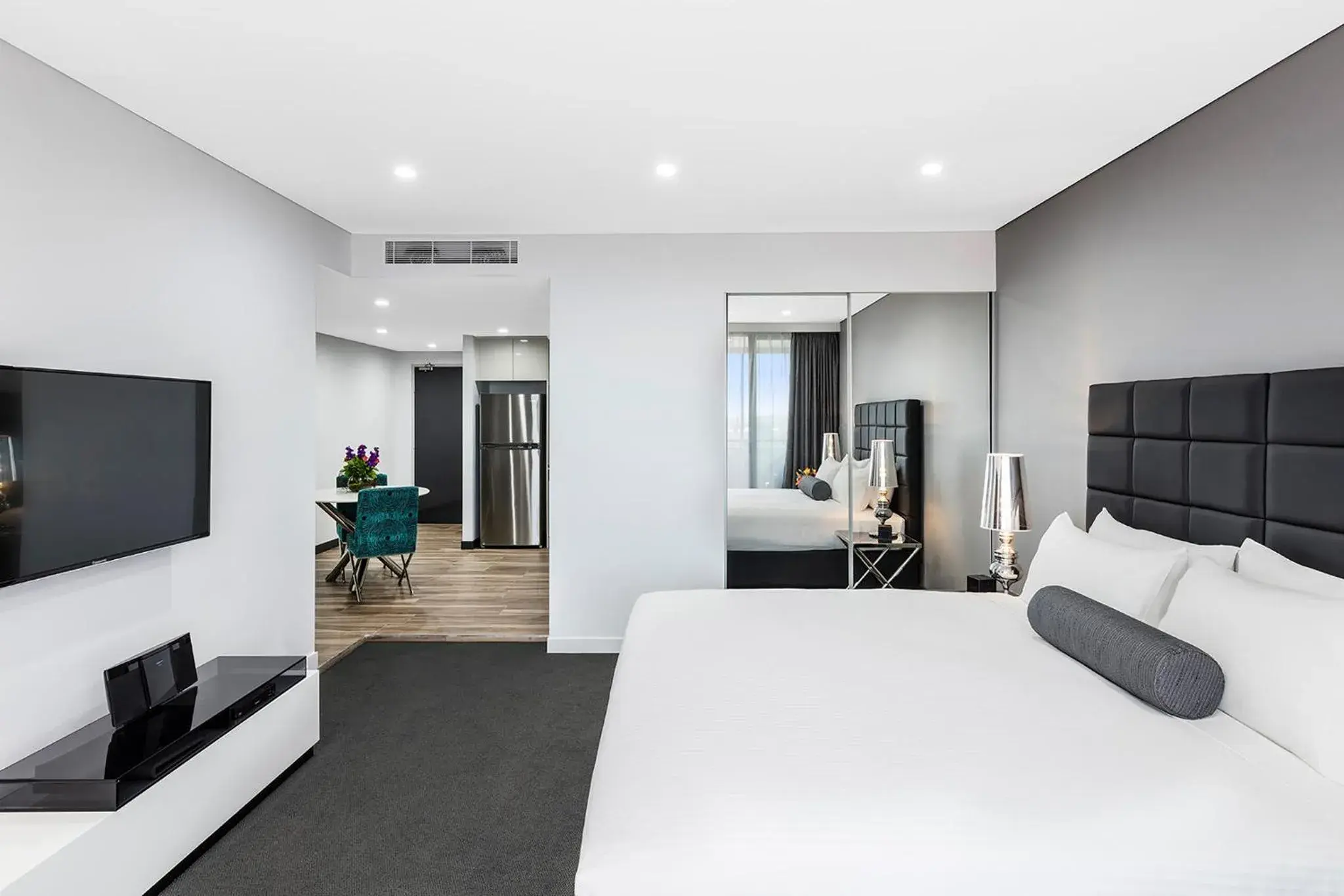 Studio Suite in Meriton Suites Bondi Junction Studio Suite in Meriton Suites Bondi Junction
