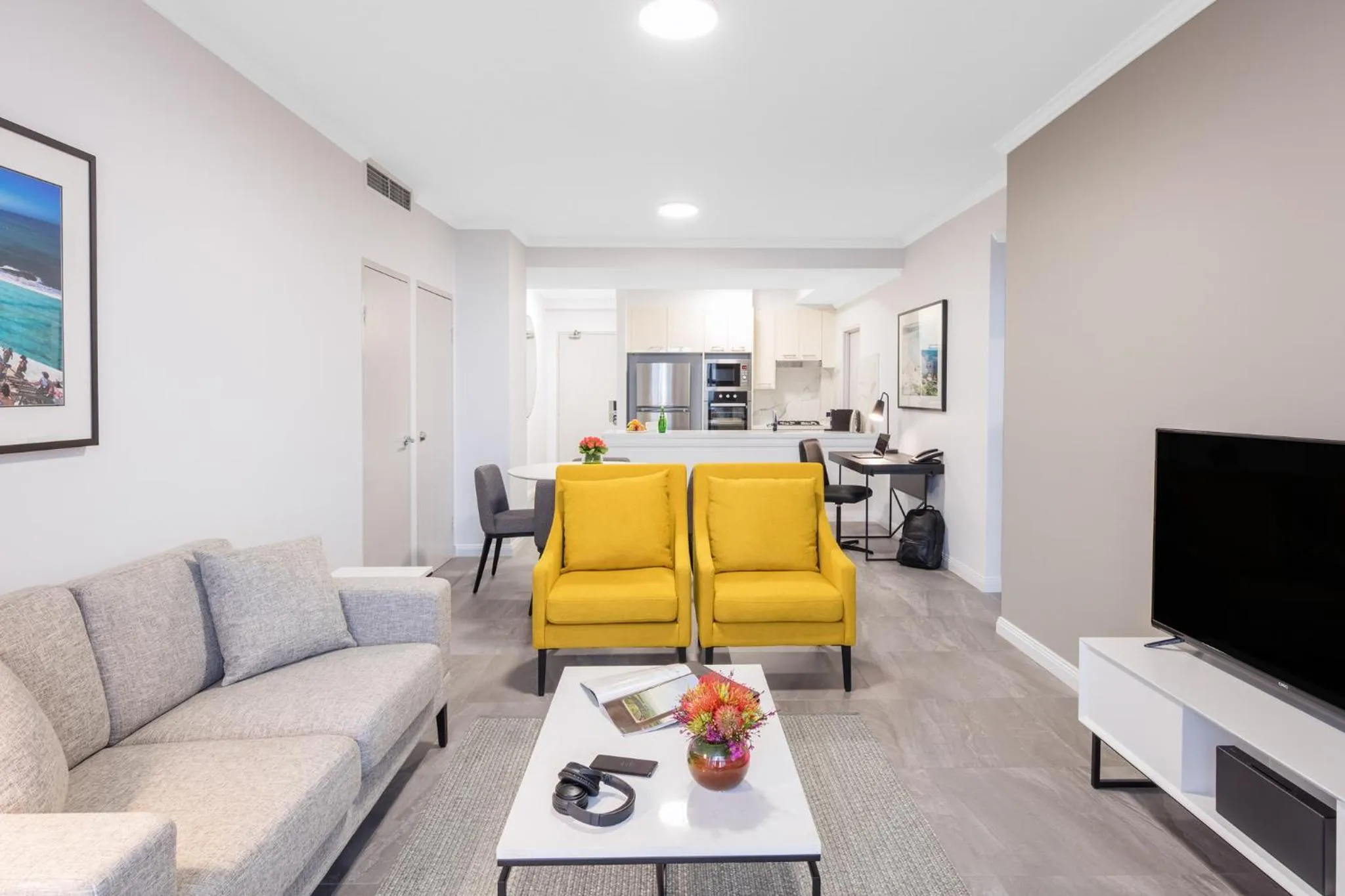 TV and multimedia in Meriton Suites Bondi Junction