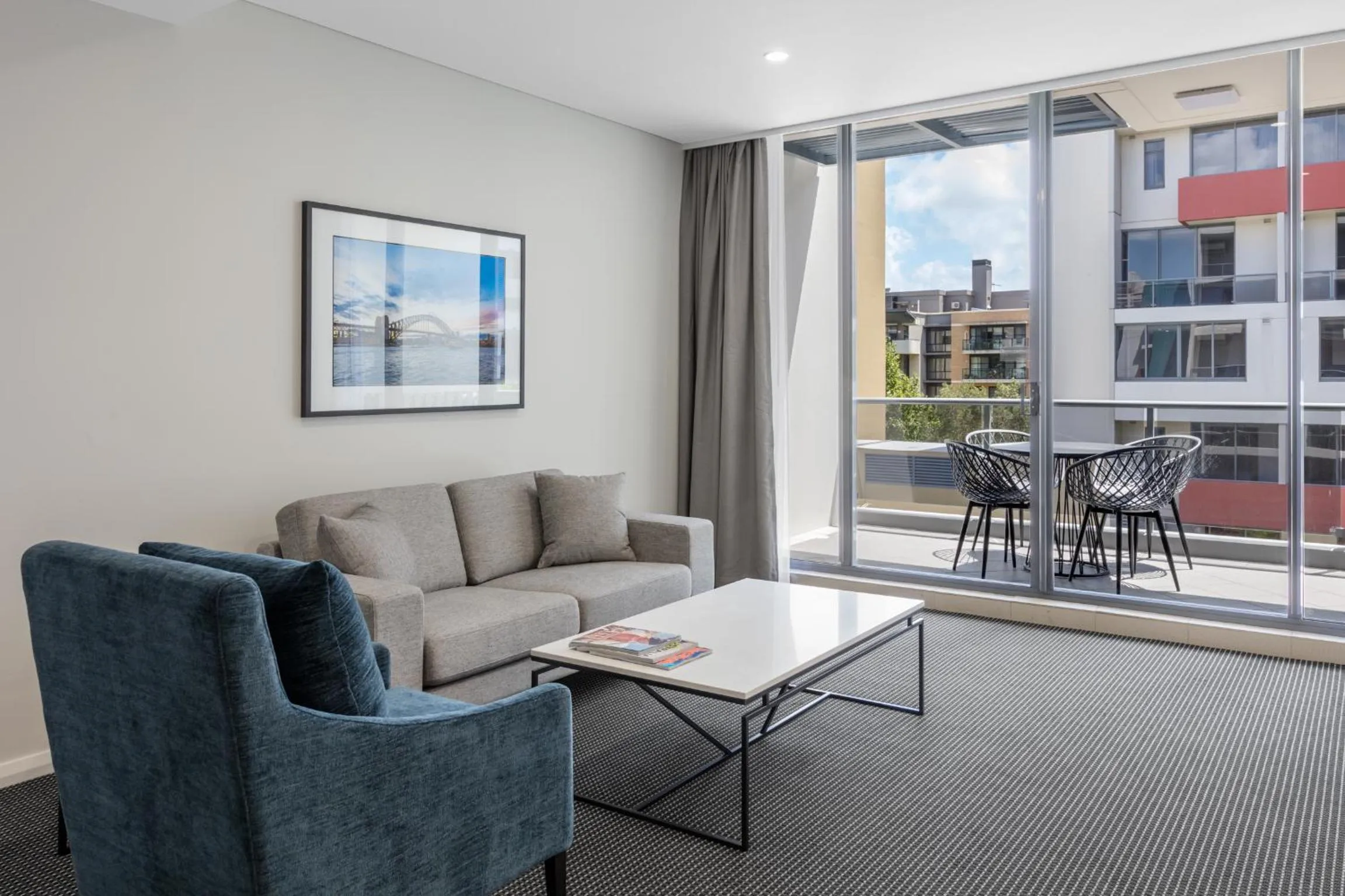 Living room in Meriton Suites Waterloo