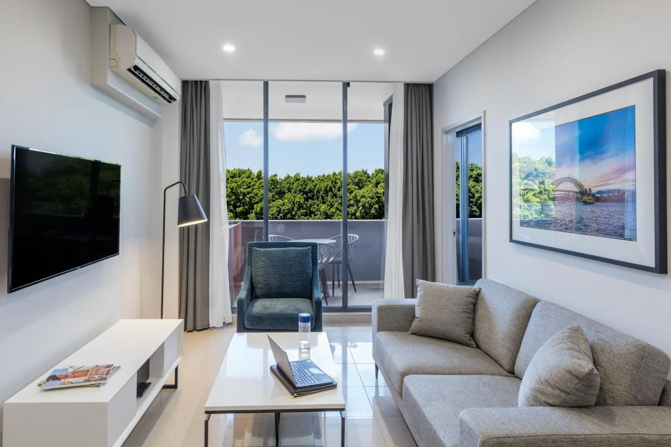 Living room in Meriton Suites Waterloo