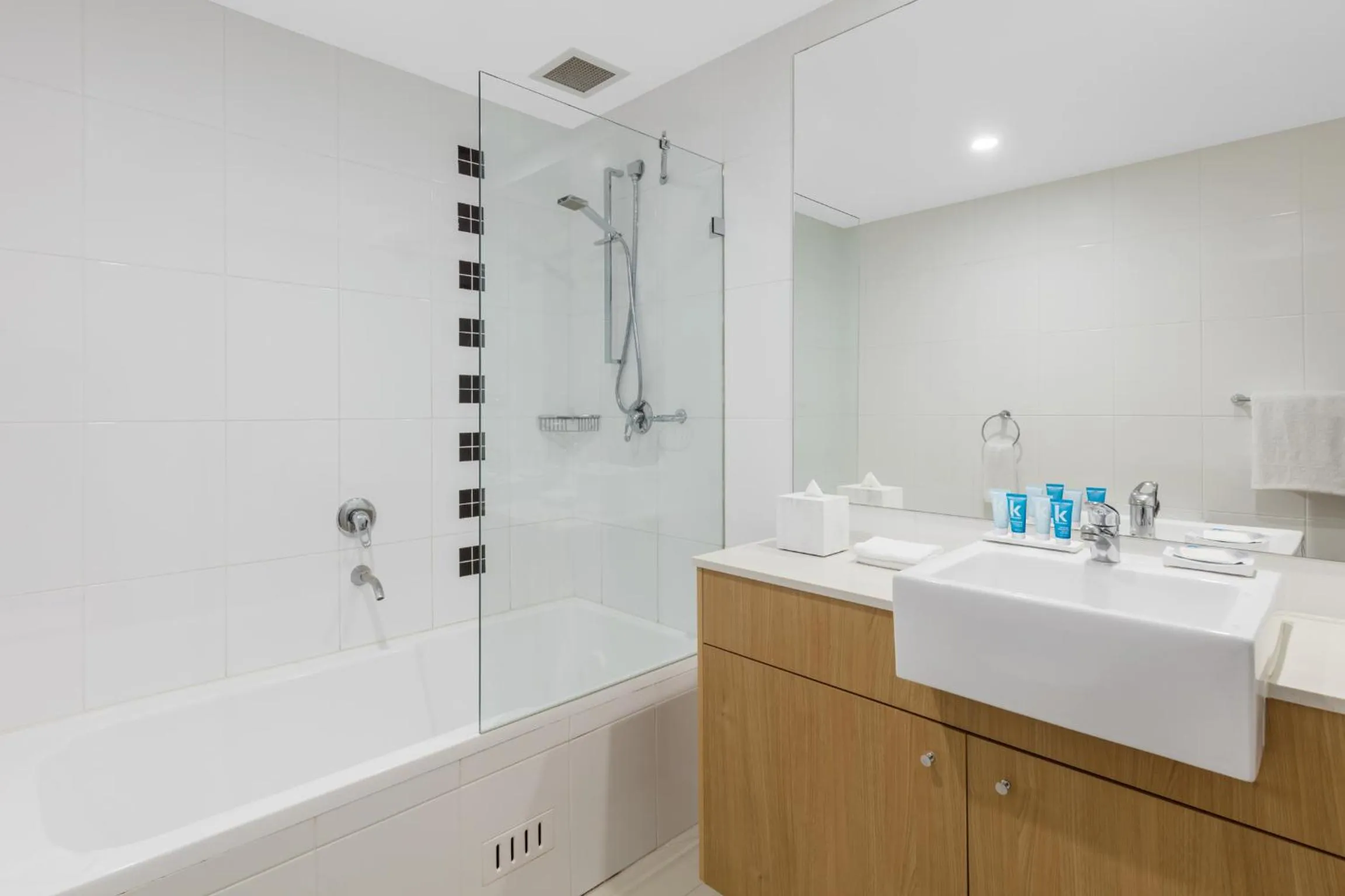 Bathroom in Meriton Suites Waterloo