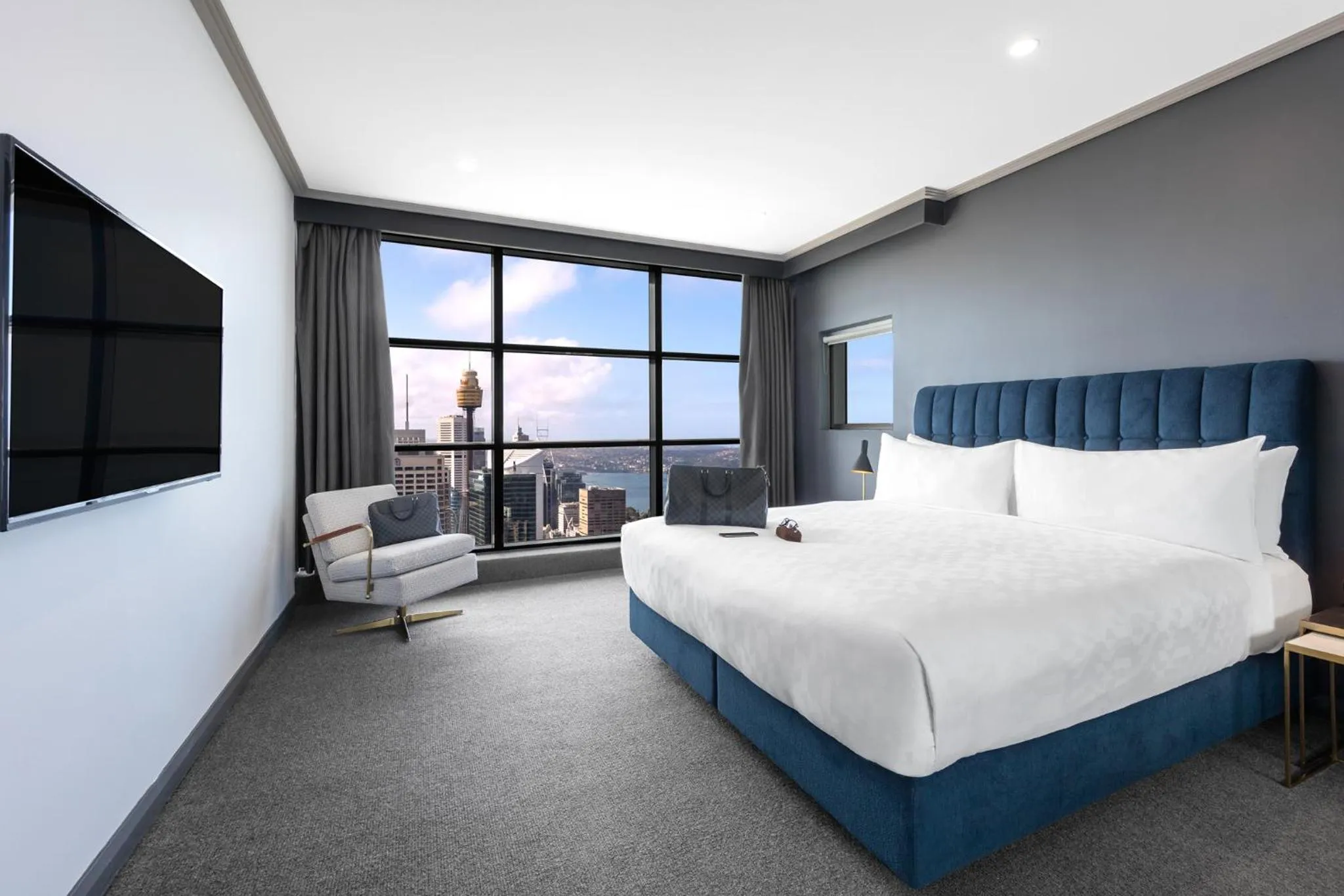 Bed in Meriton Suites World Tower, Sydney