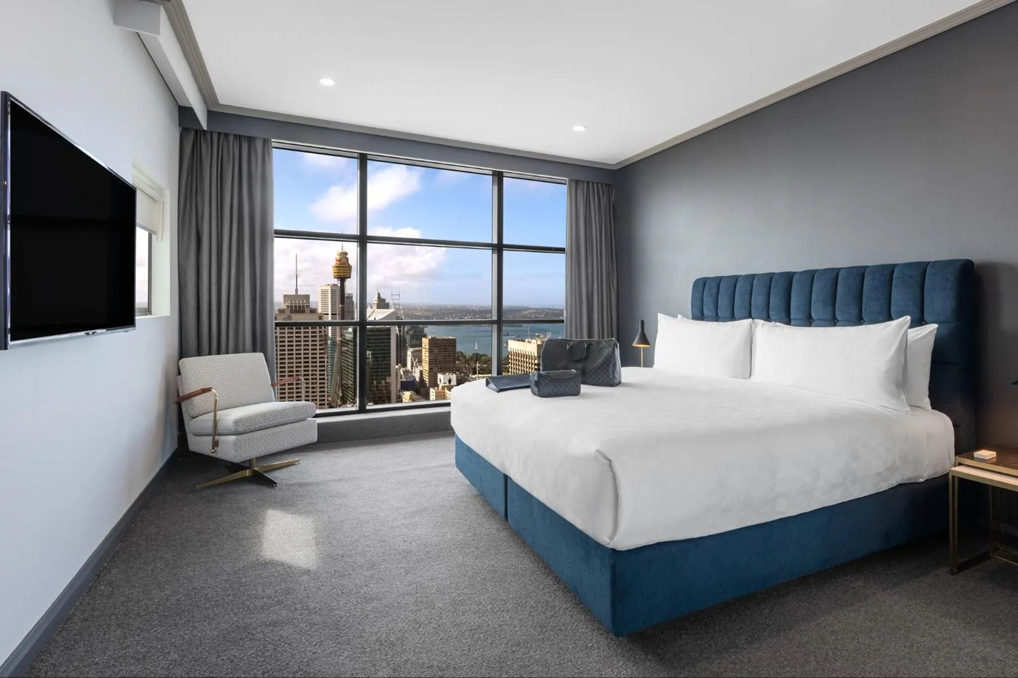 Bed in Meriton Suites World Tower, Sydney