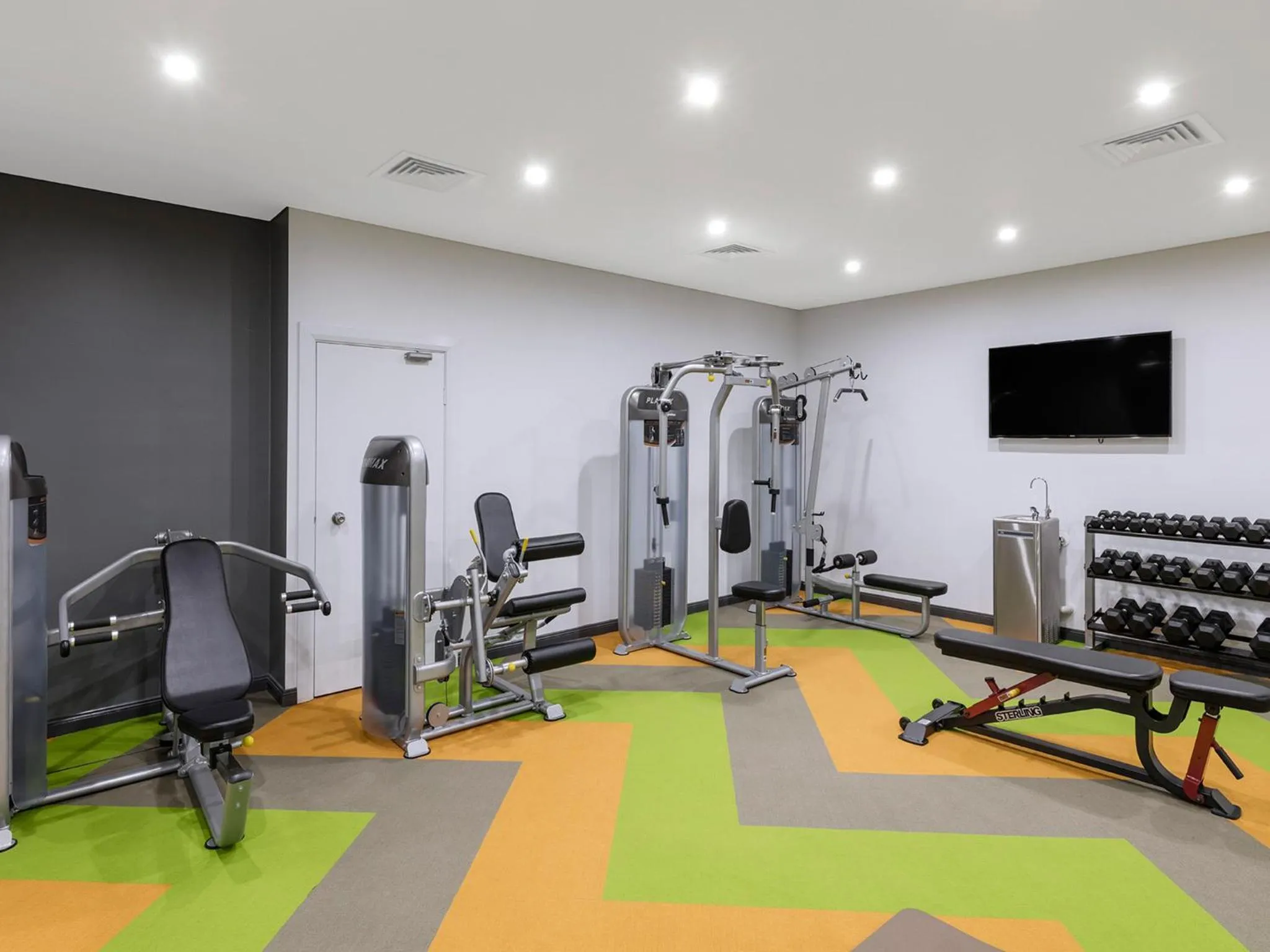 Fitness centre/facilities in Meriton Suites World Tower, Sydney