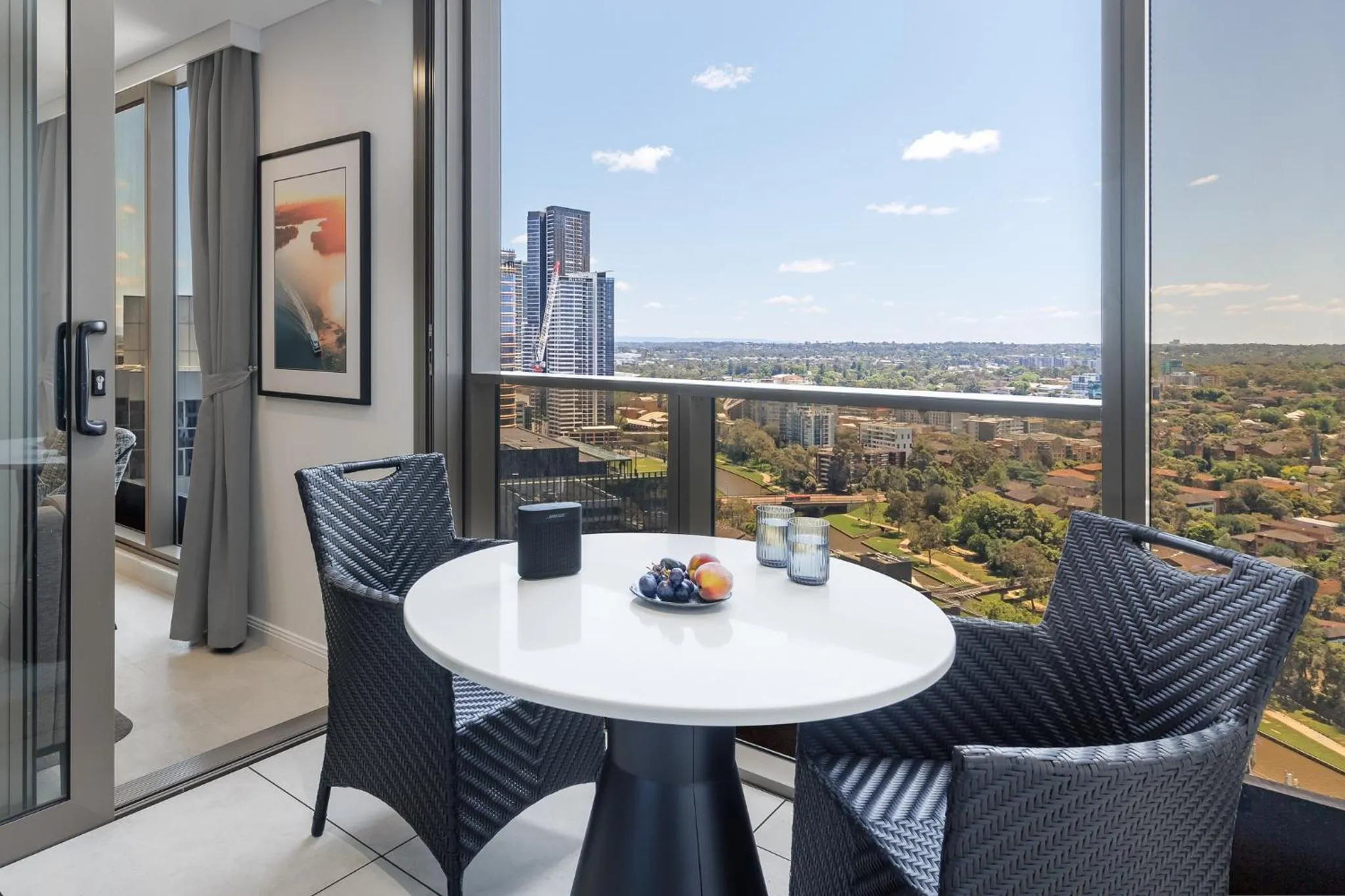 Balcony/Terrace in Meriton Suites George Street, Parramatta
