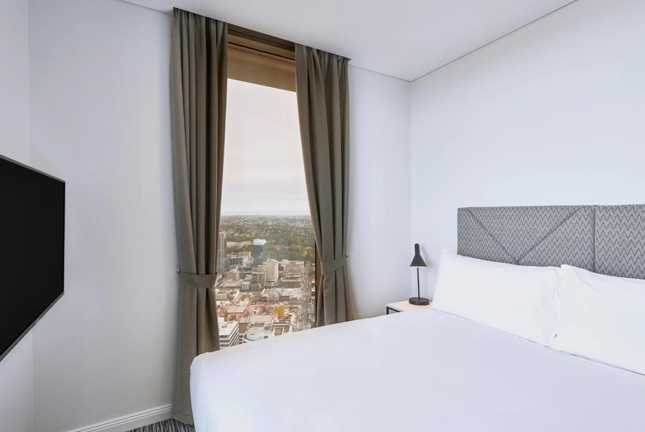 Bedroom, Bed in Meriton Suites George Street, Parramatta