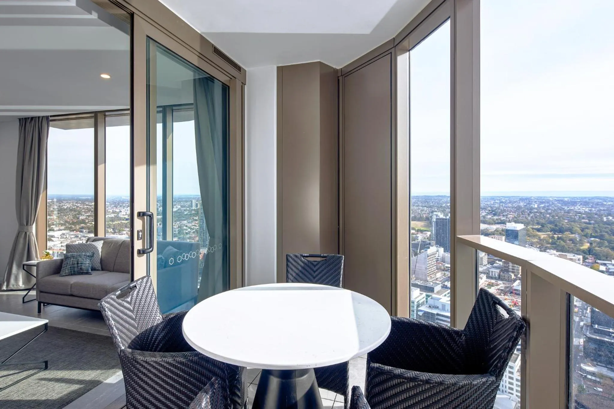 Balcony/Terrace in Meriton Suites George Street, Parramatta