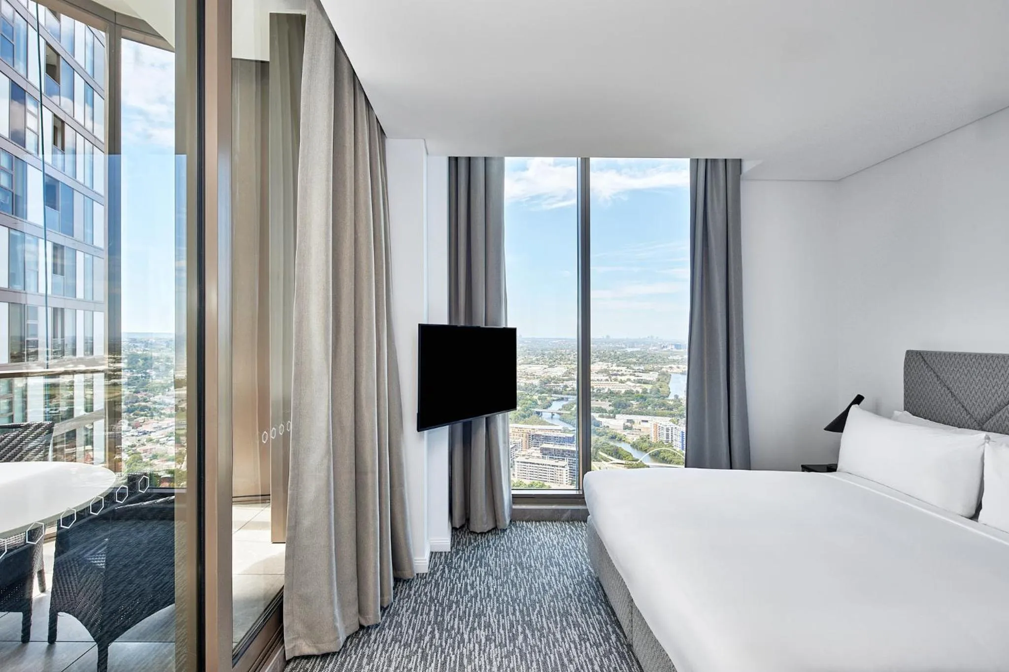 Bedroom, Bed in Meriton Suites George Street, Parramatta