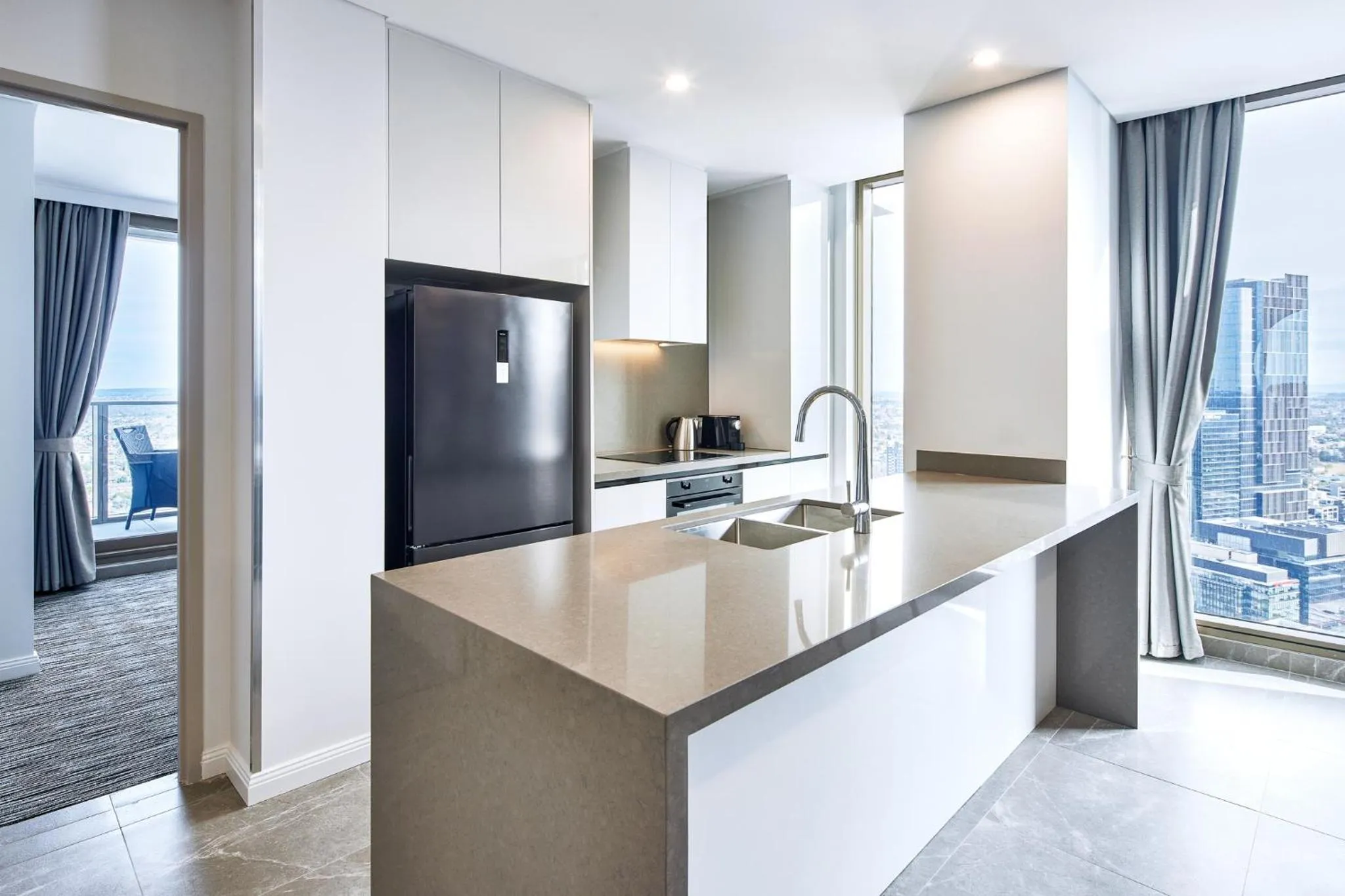 Kitchen or kitchenette in Meriton Suites George Street, Parramatta