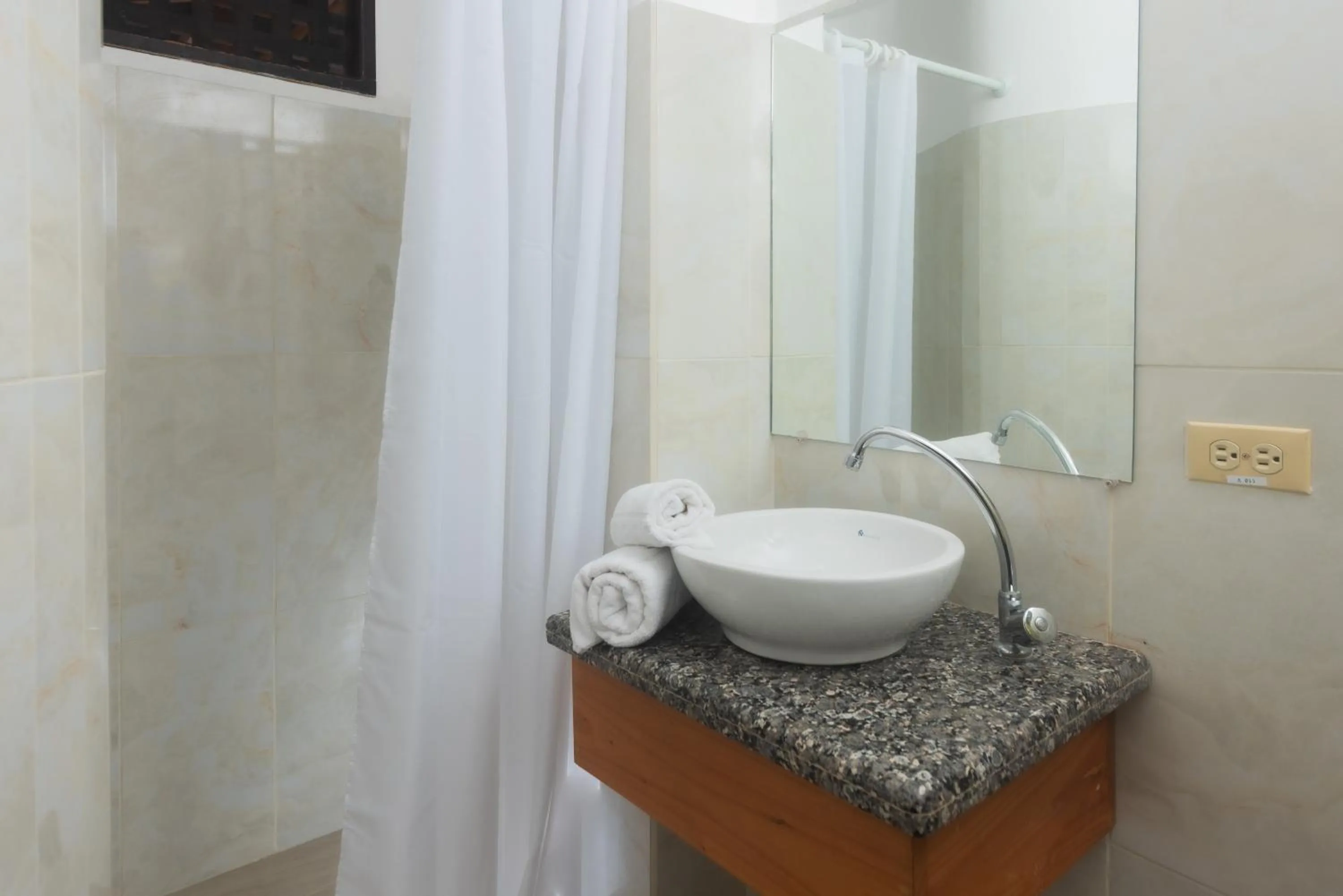 Bathroom in Hostal North Seymour