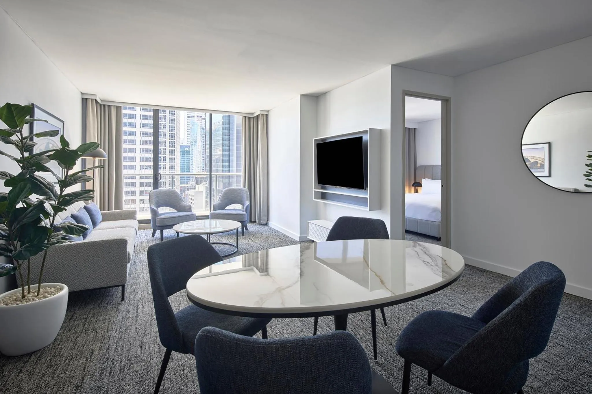 Meriton Suites Pitt Street, Sydney