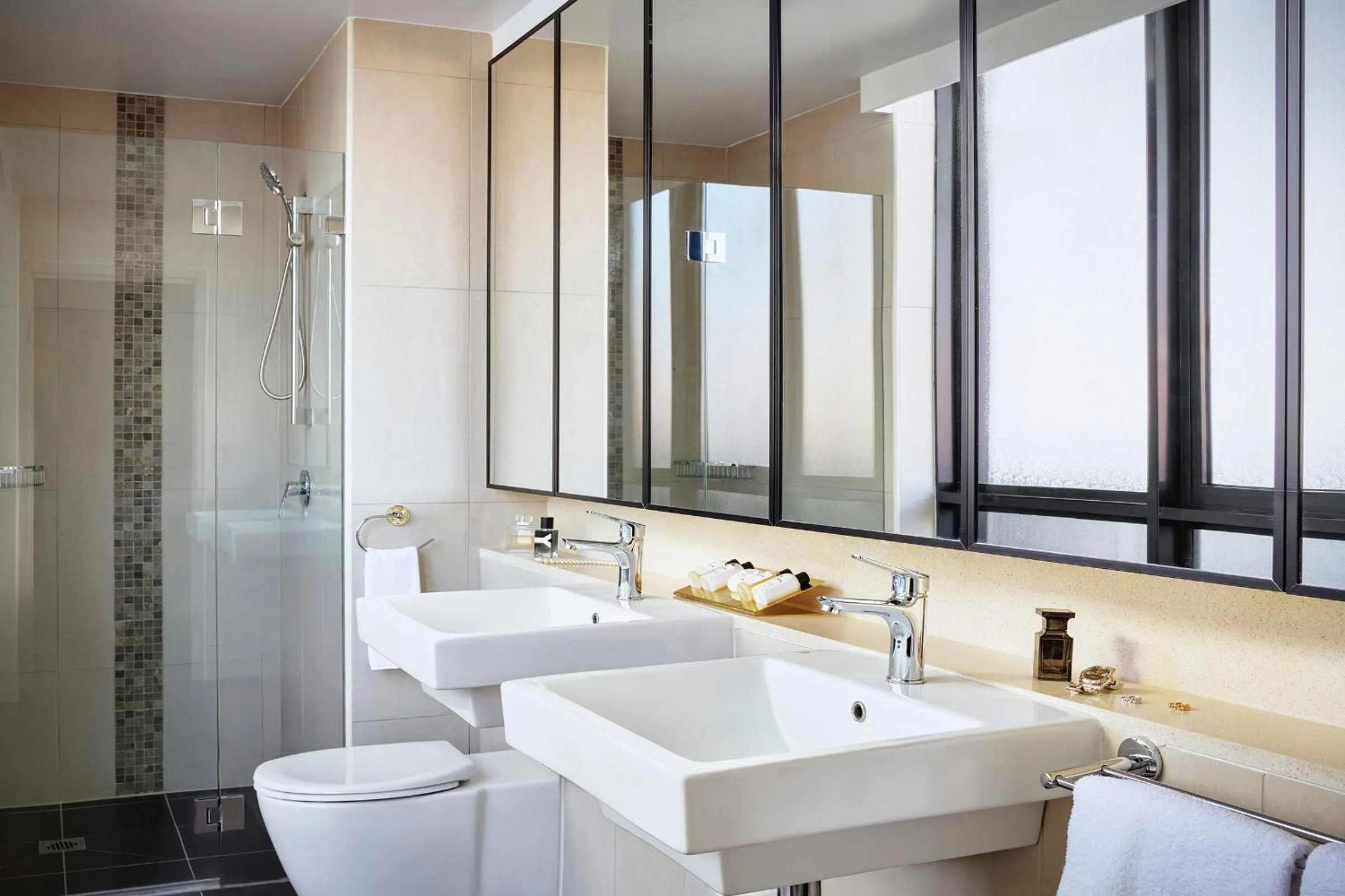 Shower in Meriton Suites Pitt Street, Sydney