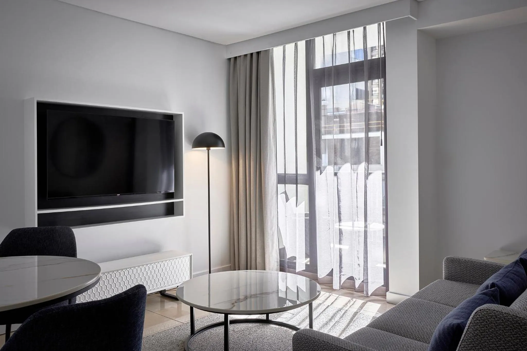 Meriton Suites Pitt Street, Sydney