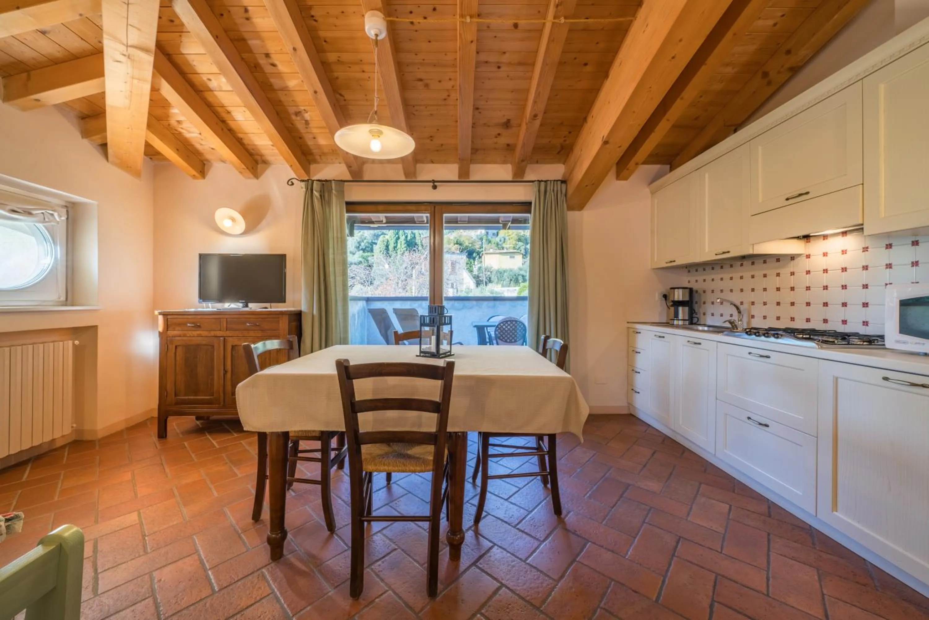 Kitchen or kitchenette in Residence Fondo La Campagnola