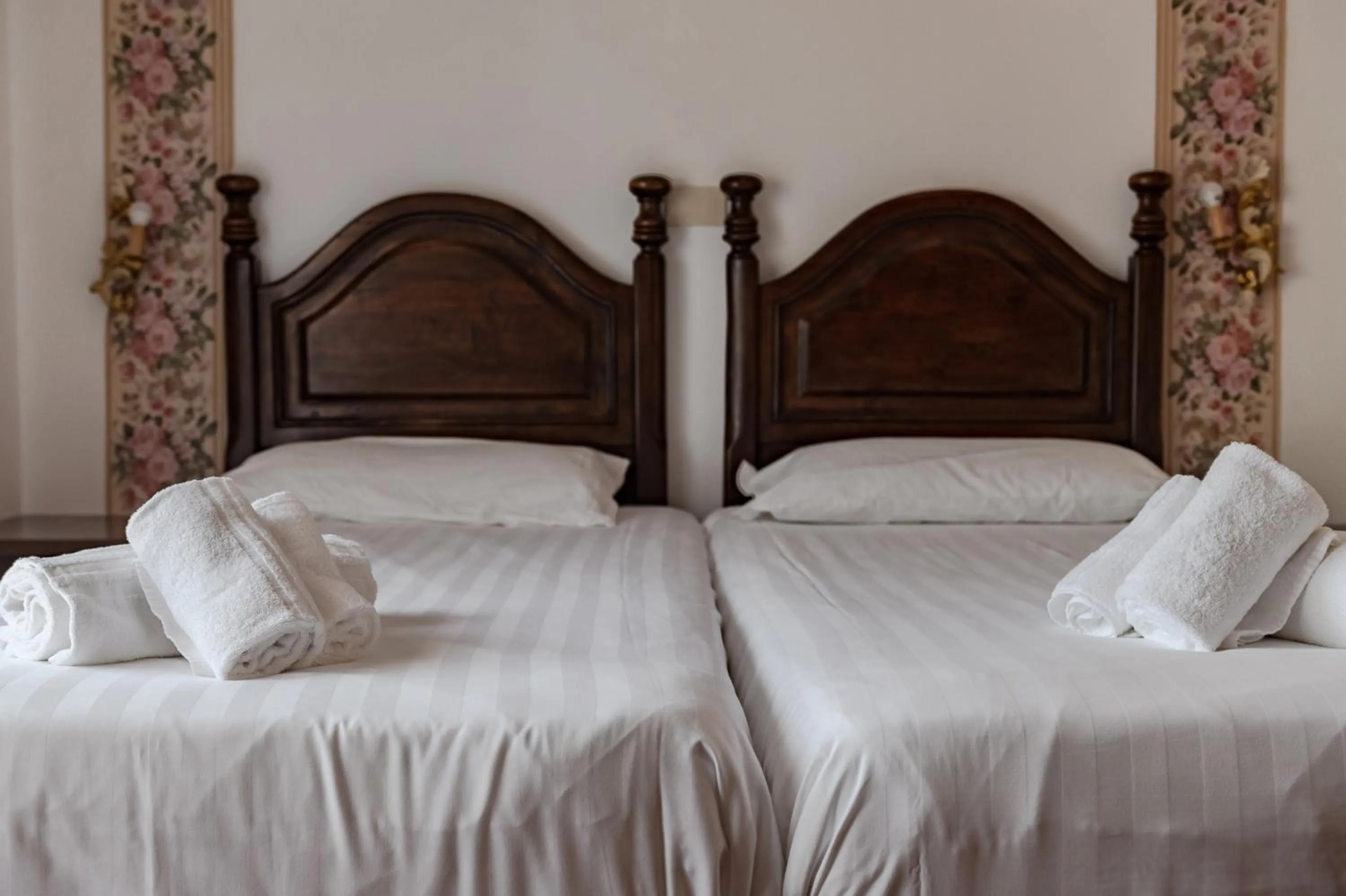 Bed in Agora Park Hotel