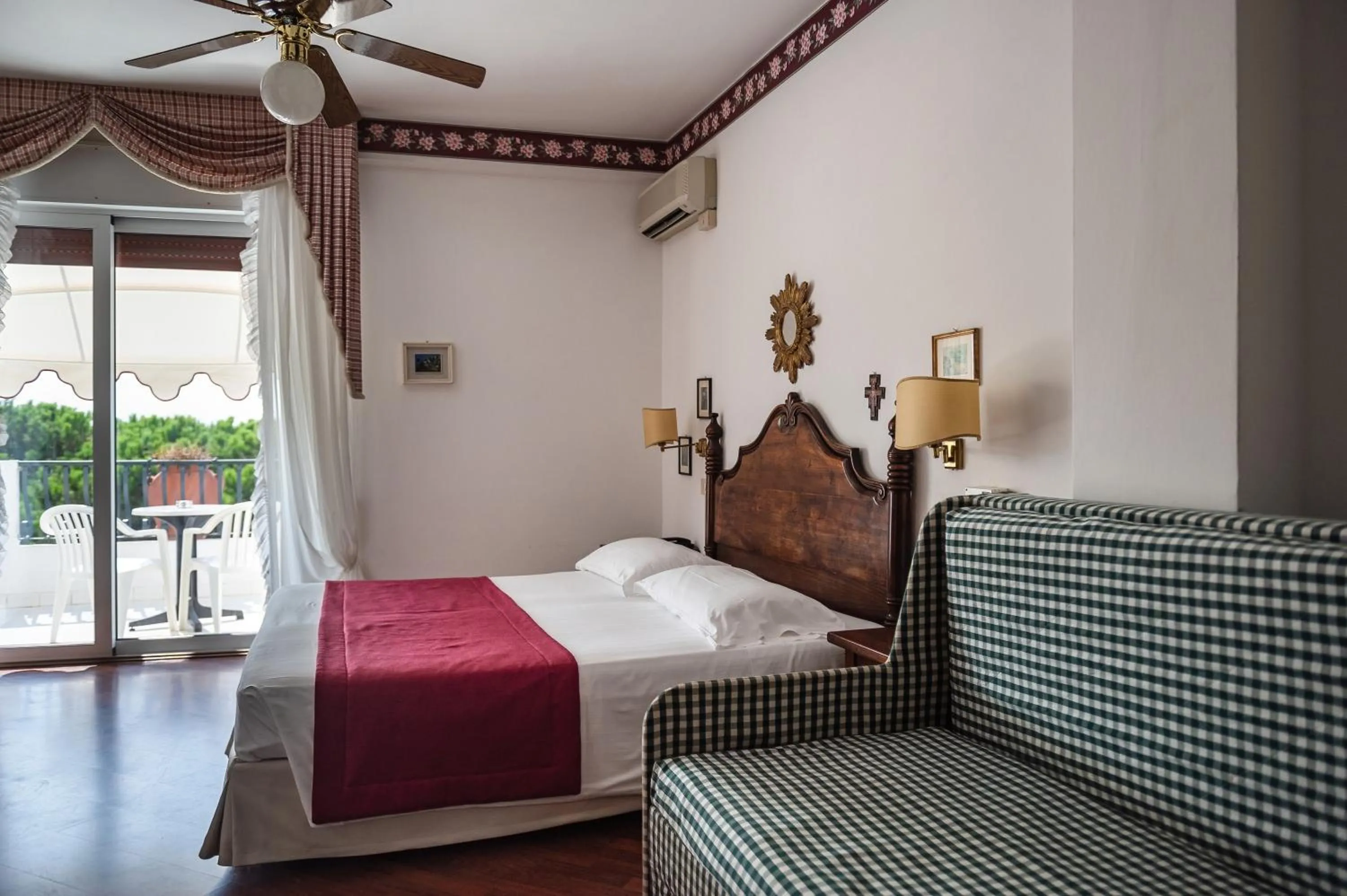 Bed in Agora Park Hotel