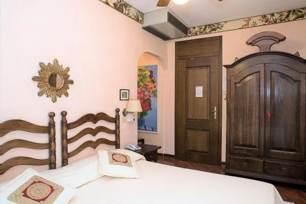 Bed in Agora Park Hotel