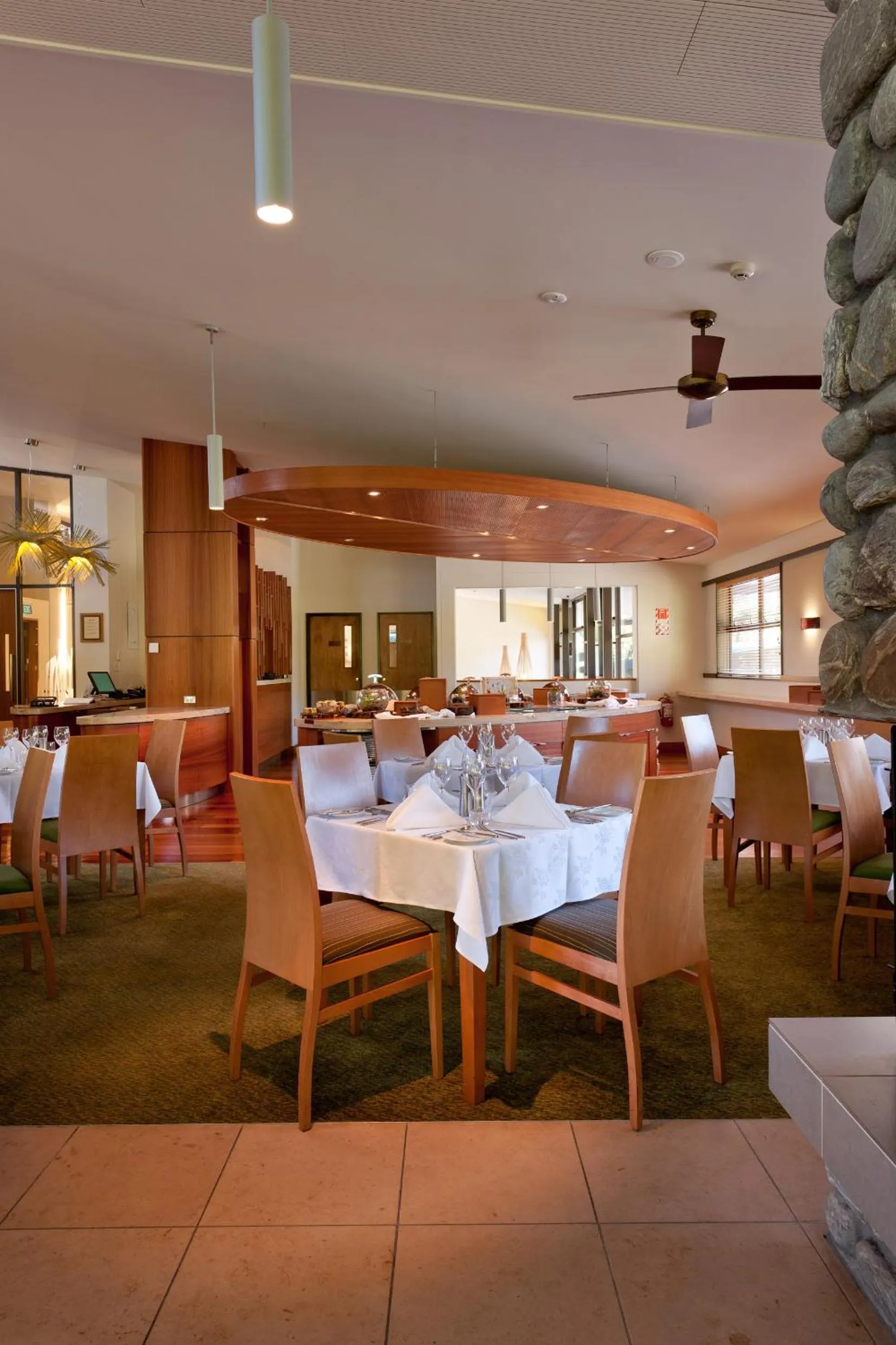 Restaurant/places to eat in Legacy Te Waonui Hotel Franz Josef