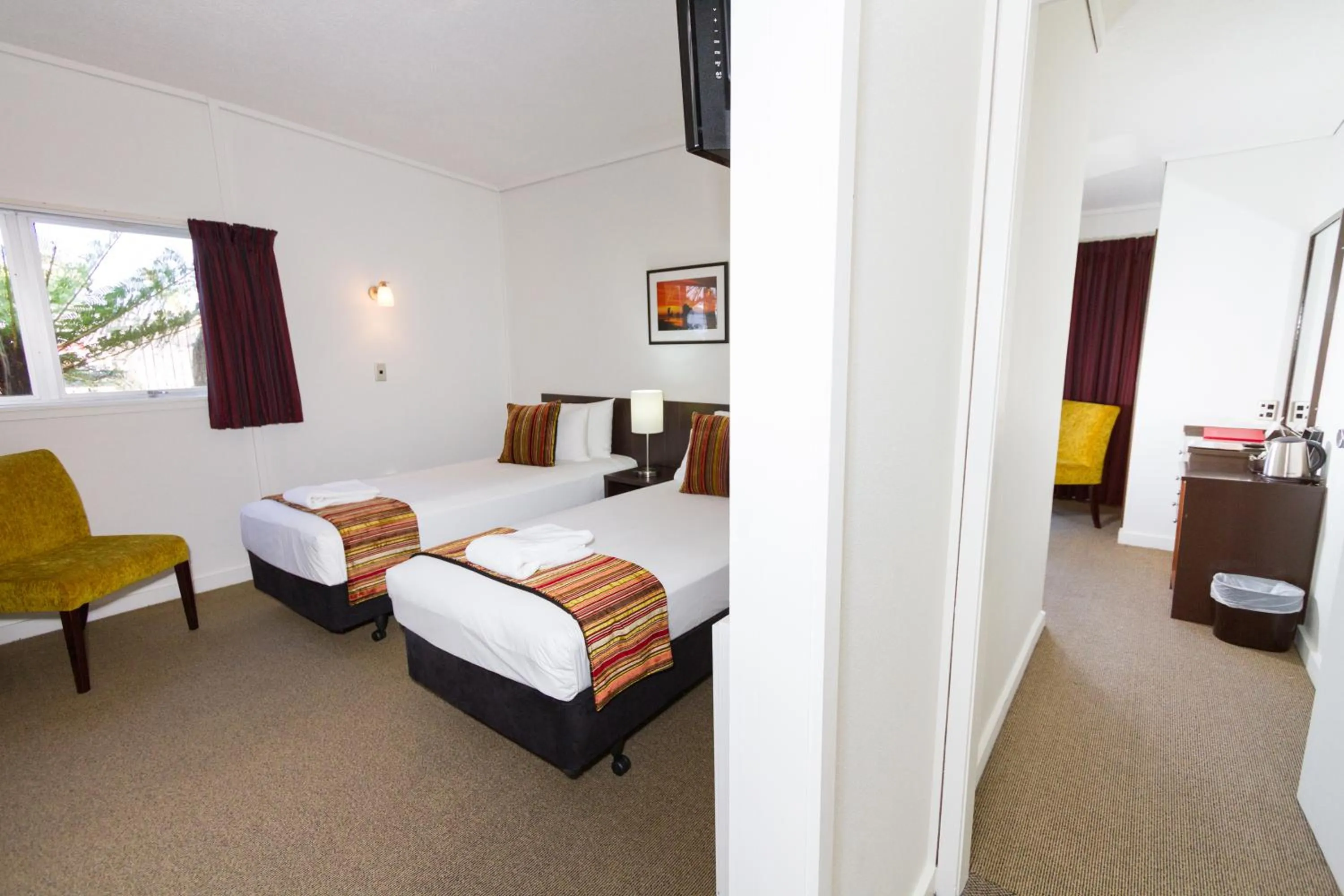 Bedroom, Bed in Heartland Hotel Haast