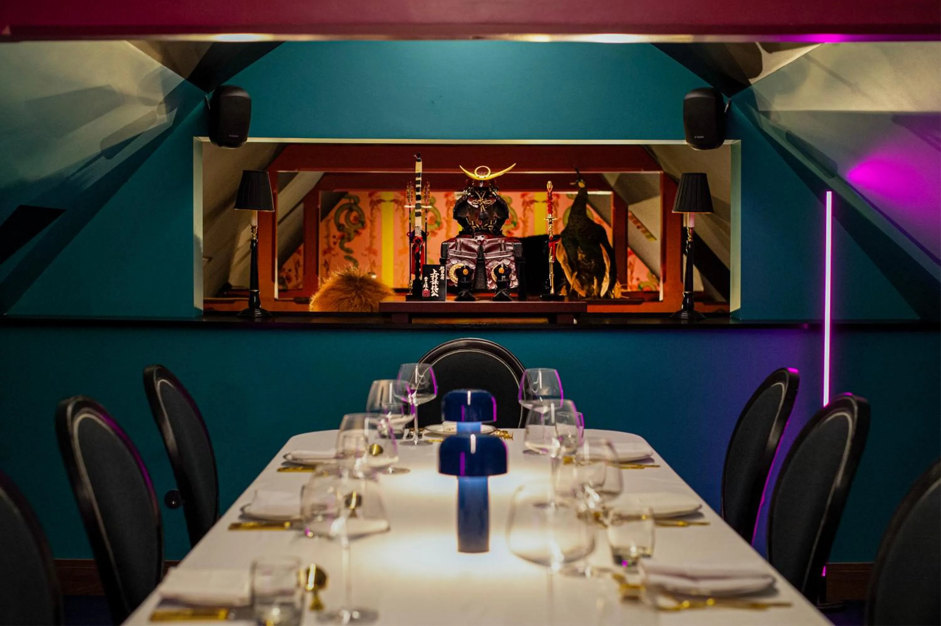 Restaurant/places to eat in Hux Hotel, Kensington