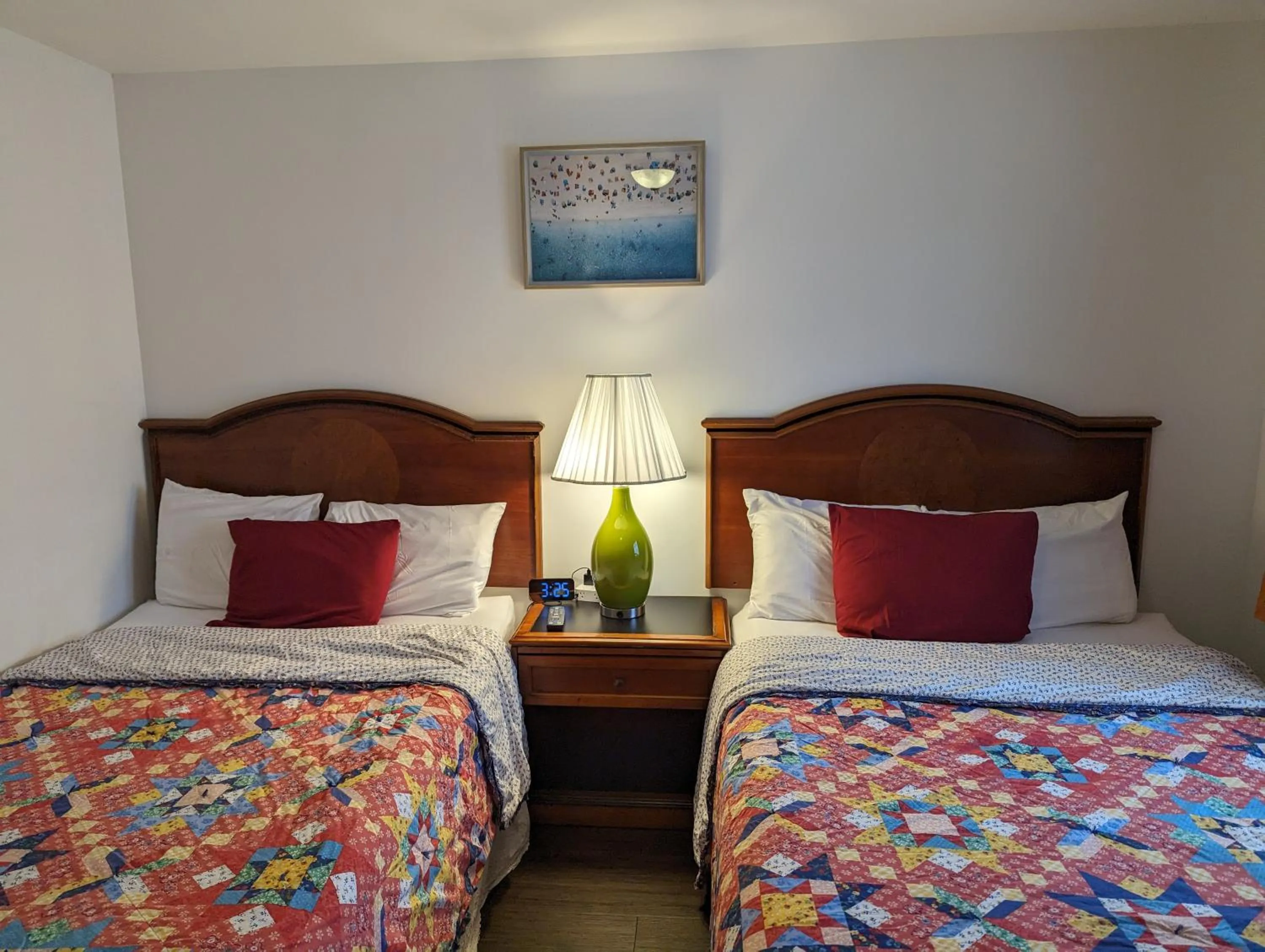 Bed in Apple Inn and Suites Cooperstown Area