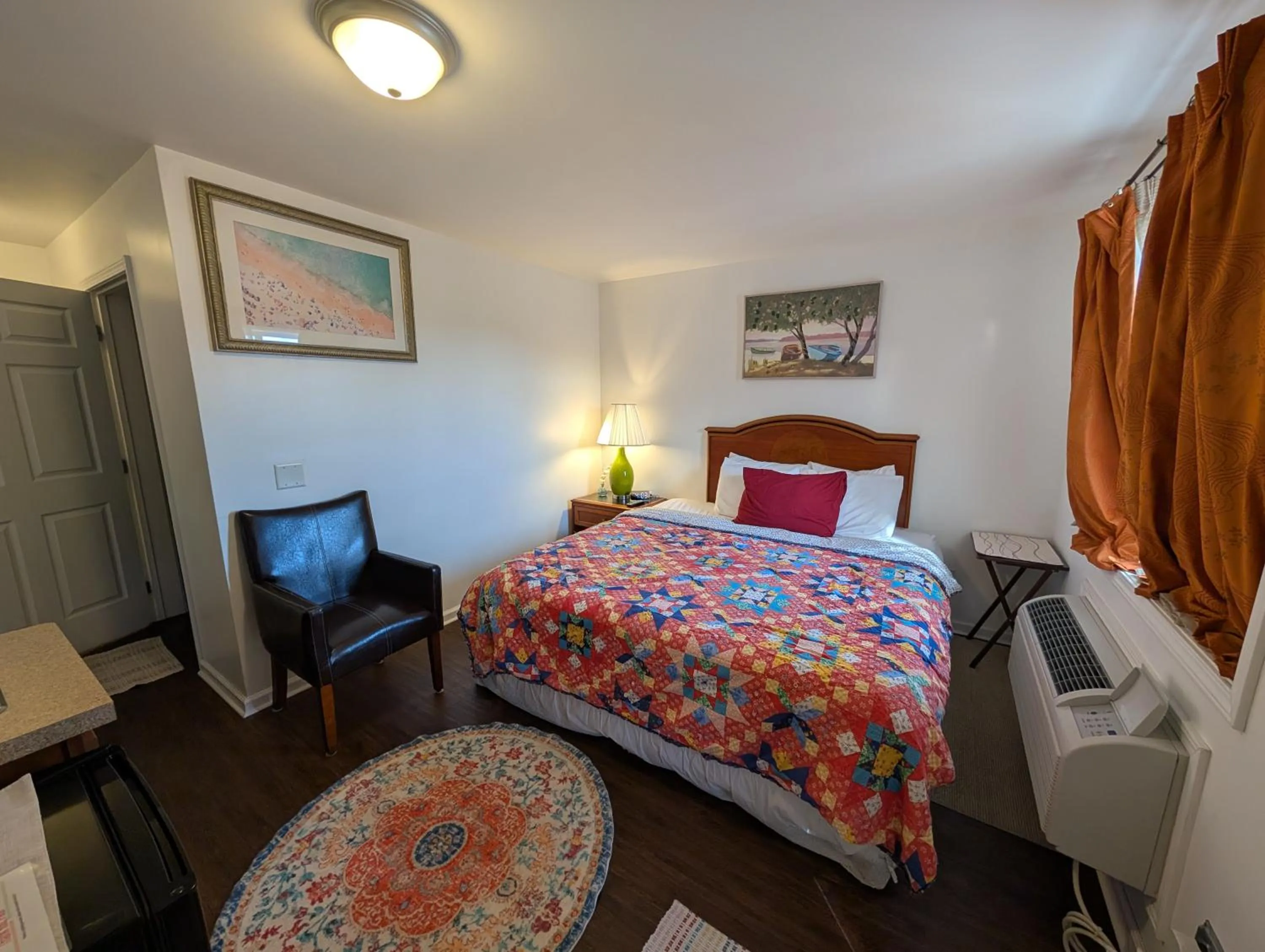 Bed in Apple Inn and Suites Cooperstown Area