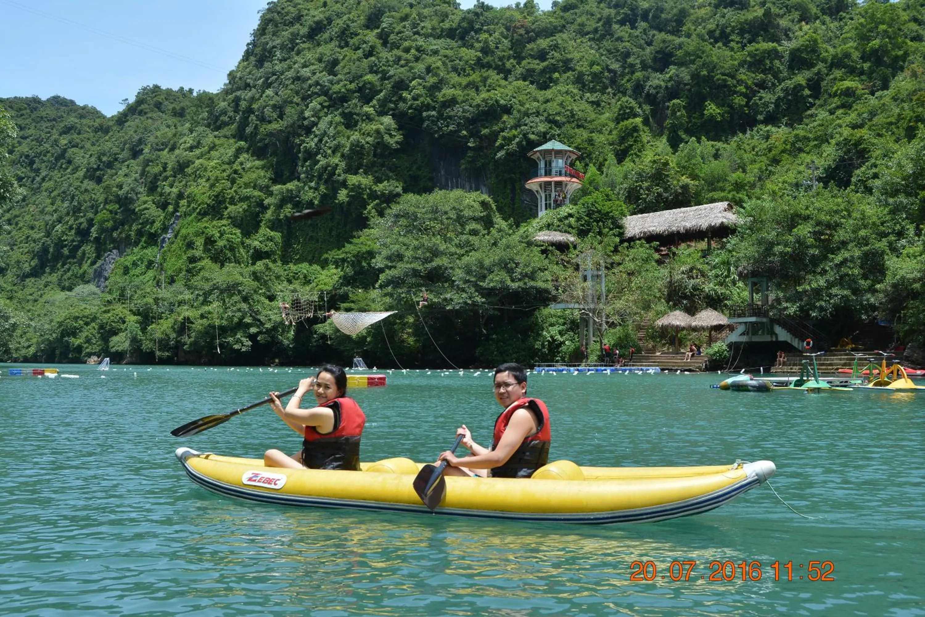 Day in Thuong Hai Hotel