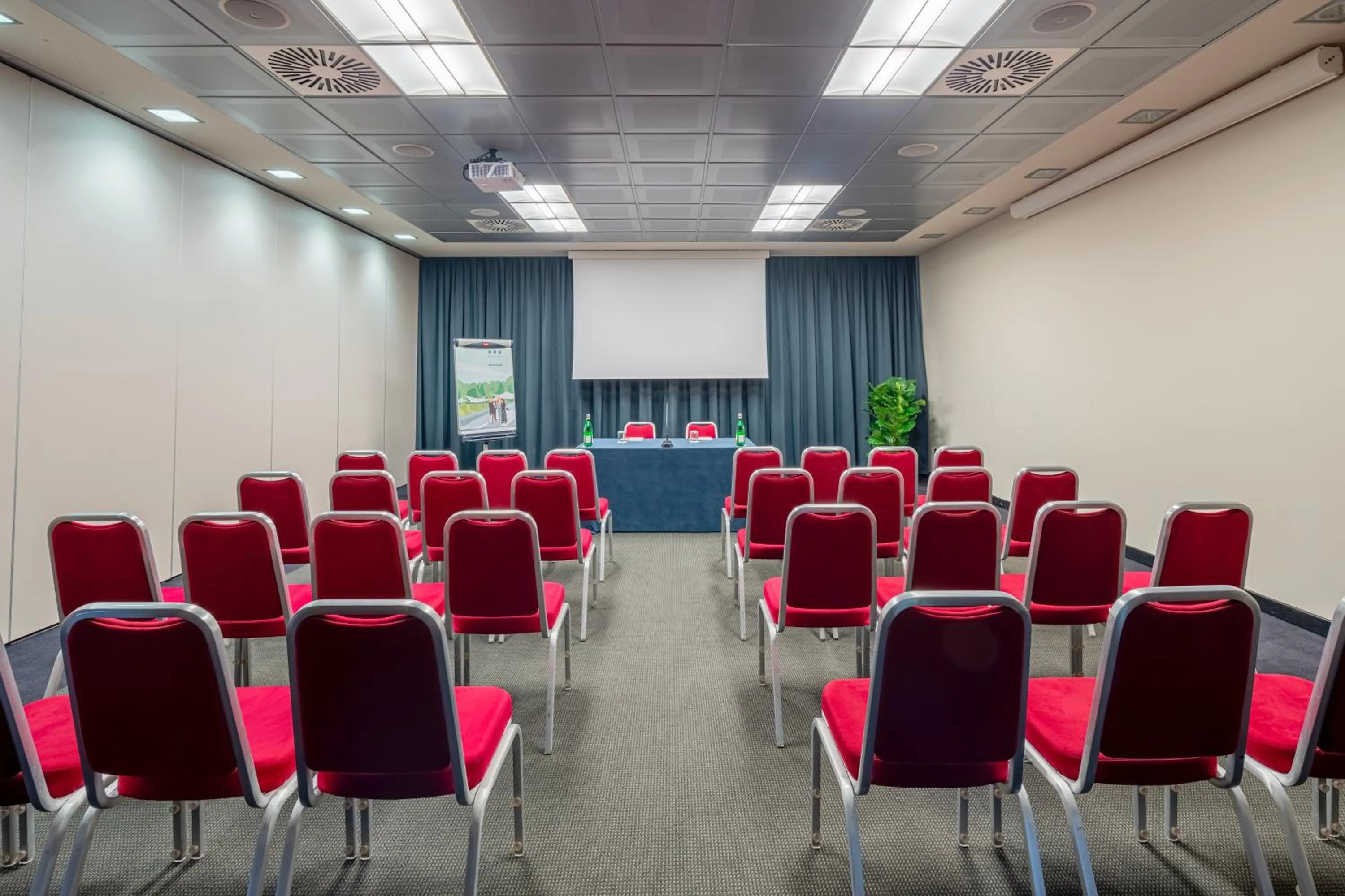 Meeting/conference room in UNA Hotels Bologna San Lazzaro