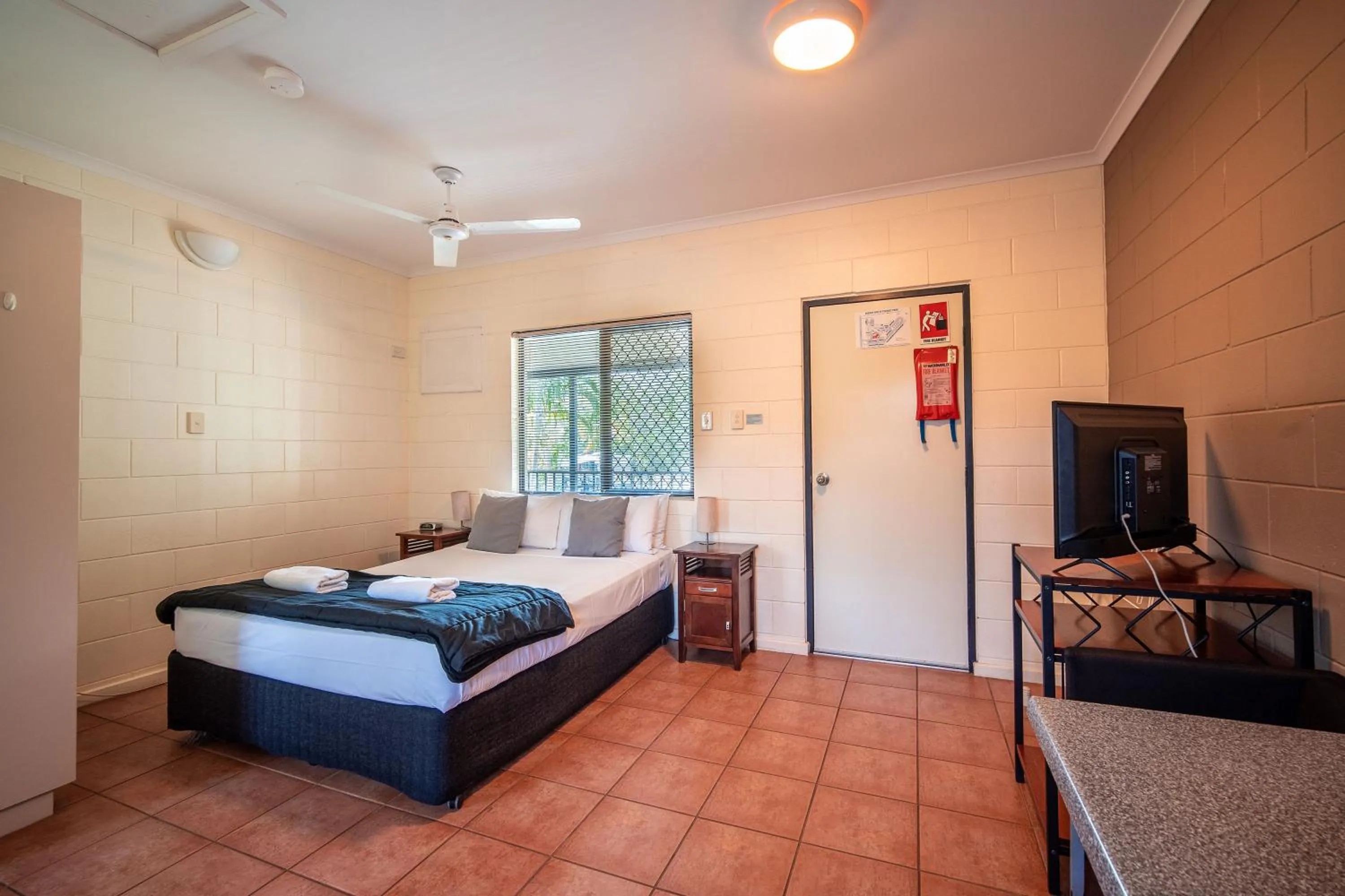 Bed in Hidden Valley Holiday Park Darwin