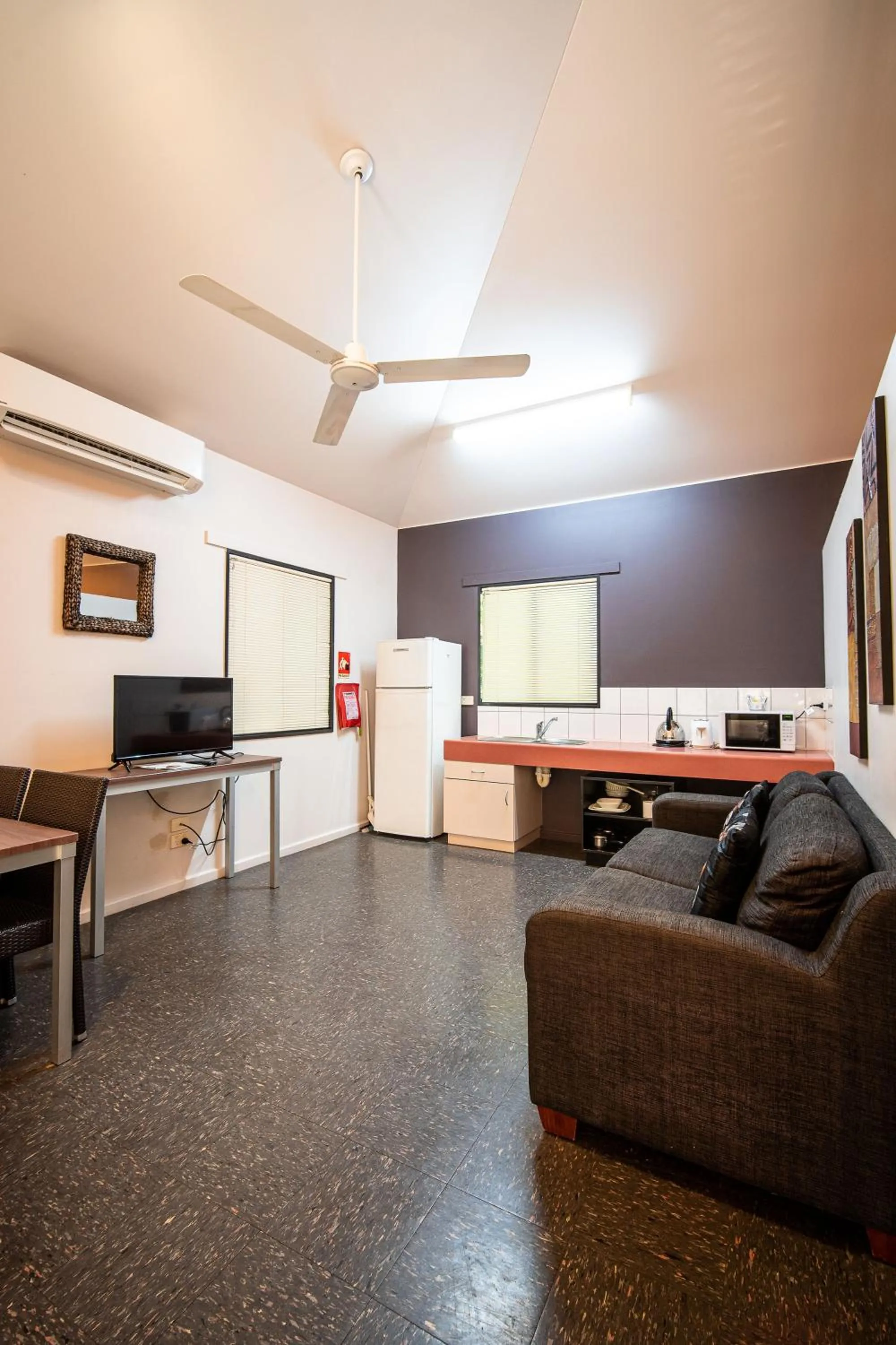 Kitchen or kitchenette in Hidden Valley Holiday Park Darwin
