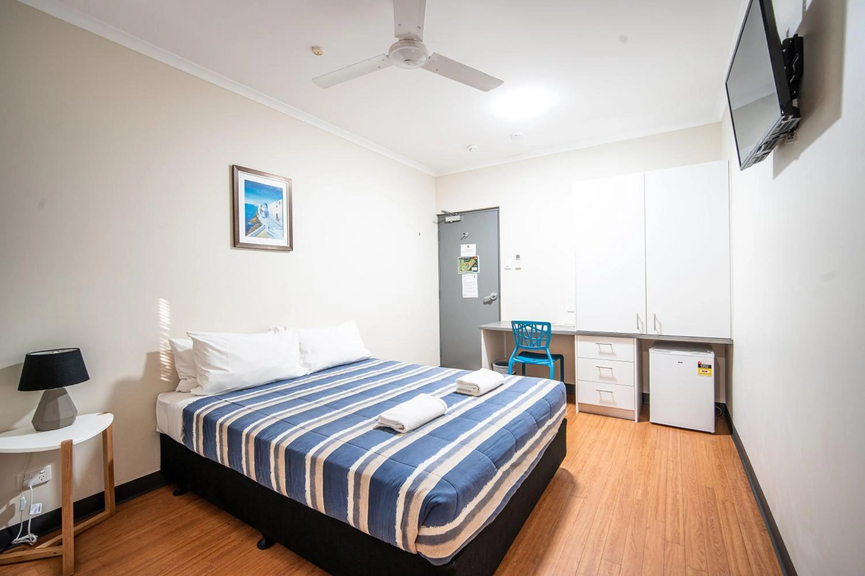 Photo of the whole room, Bed in Hidden Valley Holiday Park Darwin