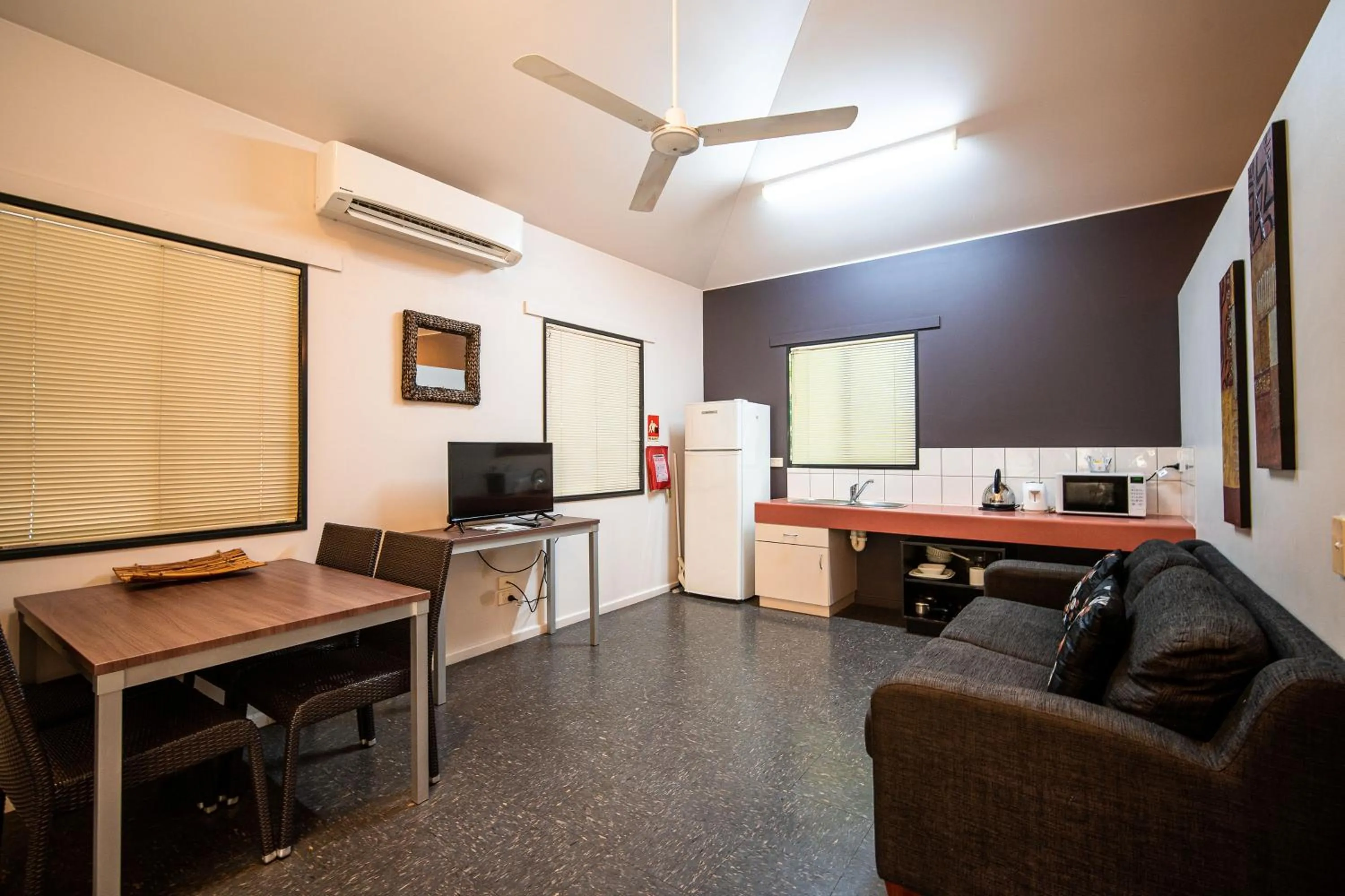 Living room in Hidden Valley Holiday Park Darwin