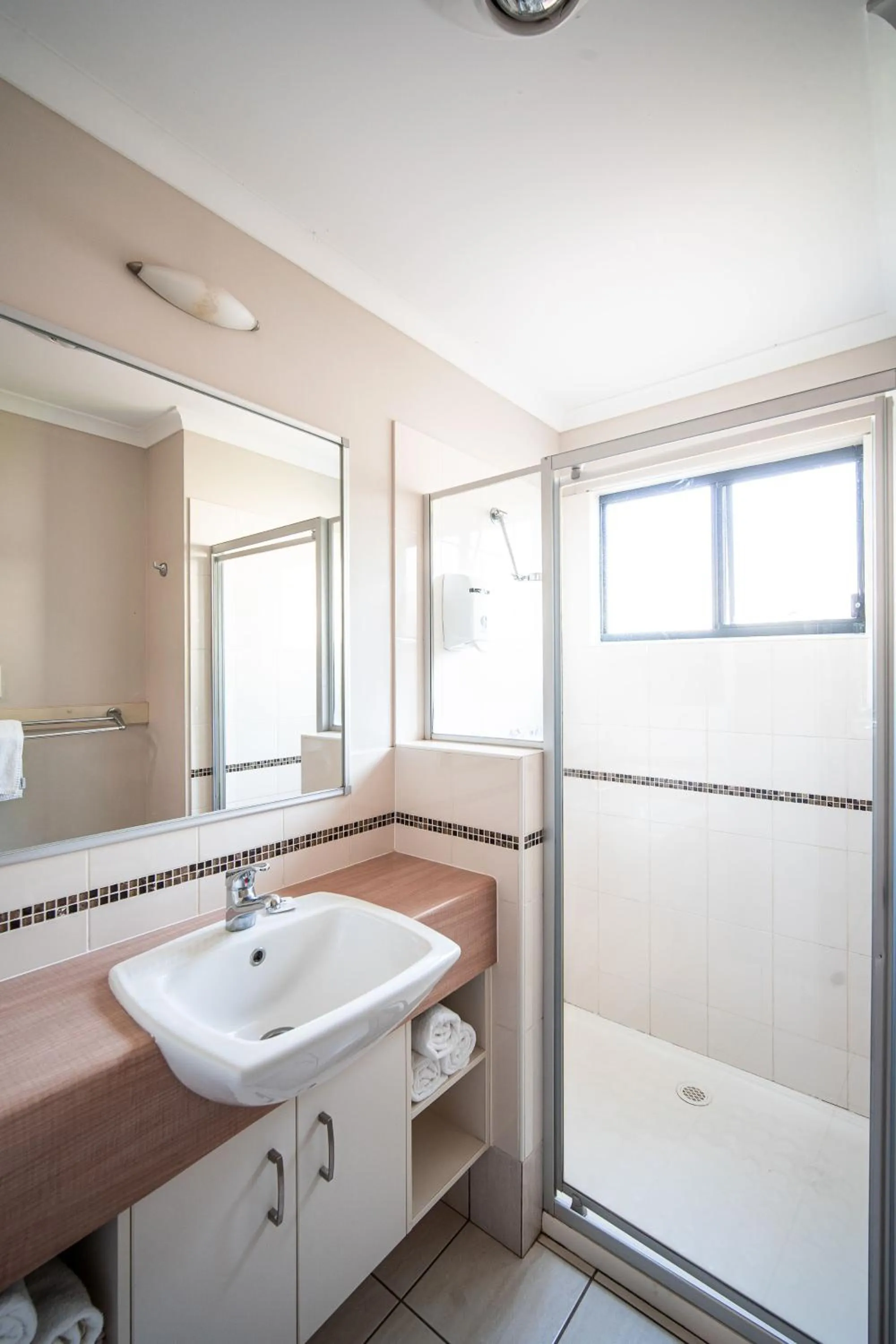 Shower in Hidden Valley Holiday Park Darwin