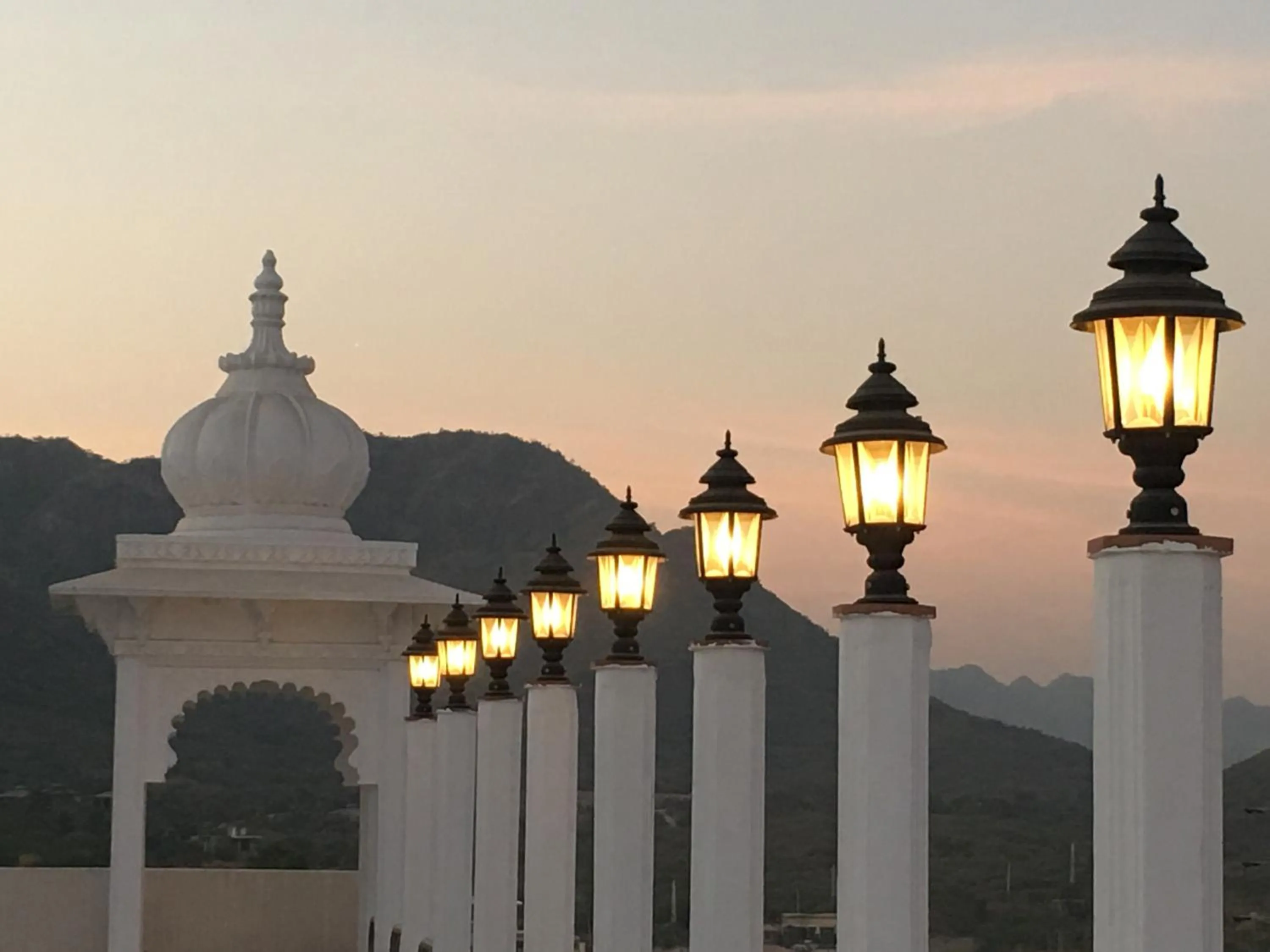 Restaurant/places to eat in Regenta Central Mewargarh, Near Biological park