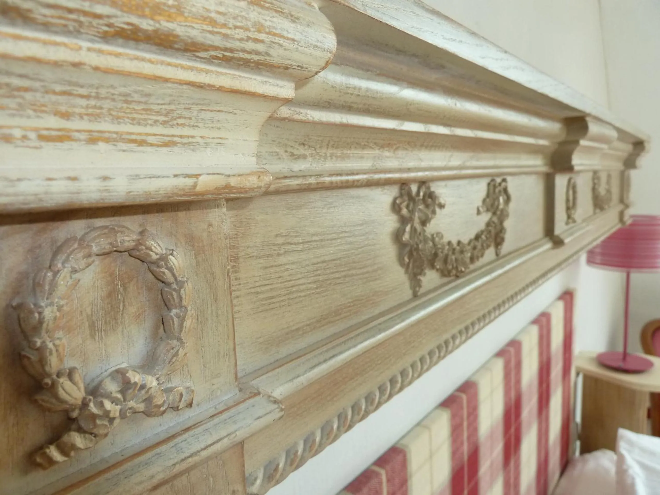 Decorative detail in Les Bruyères du Mont