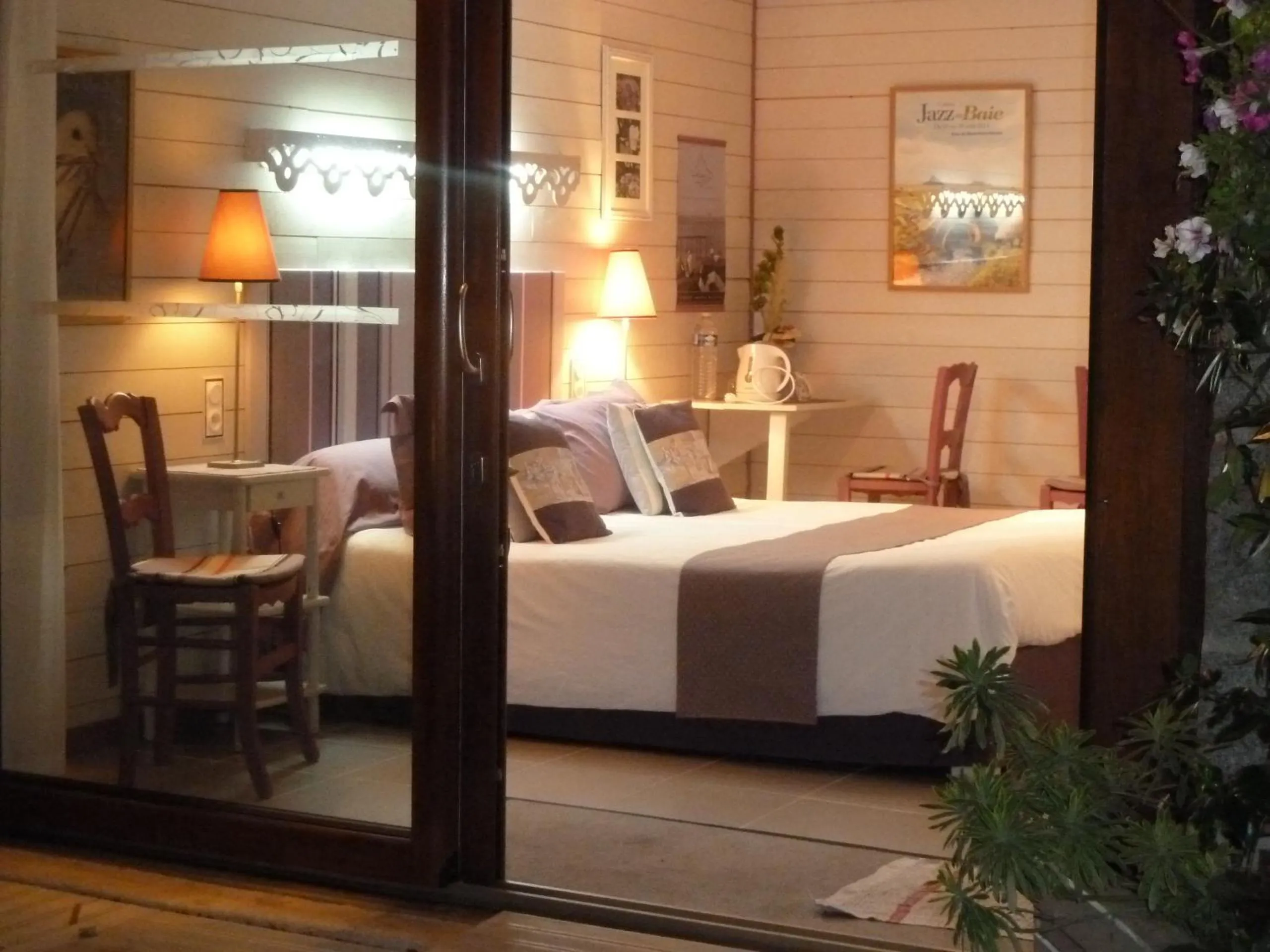 Photo of the whole room, Bed in Les Bruyères du Mont