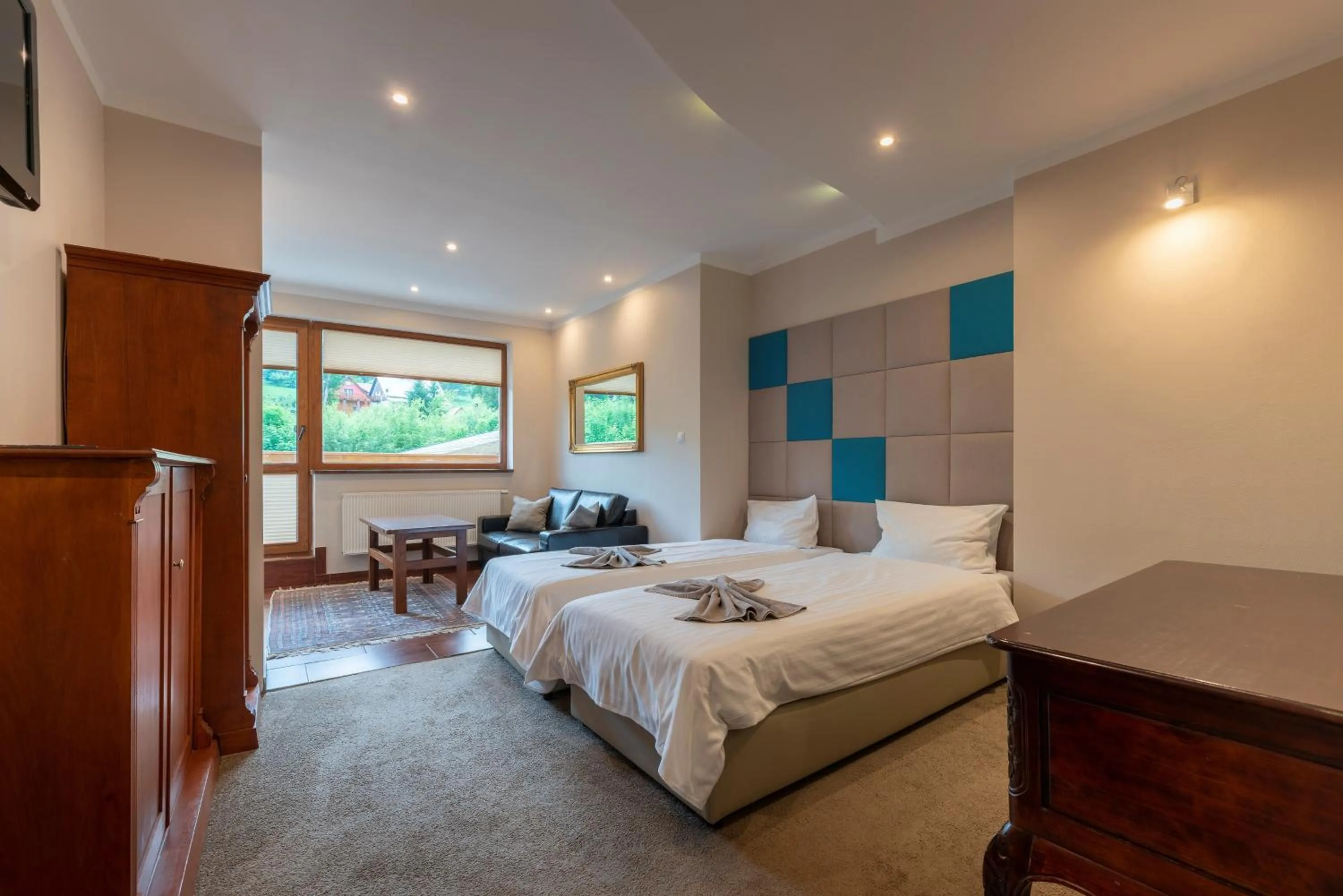 Photo of the whole room, Bed in Willa Magnat