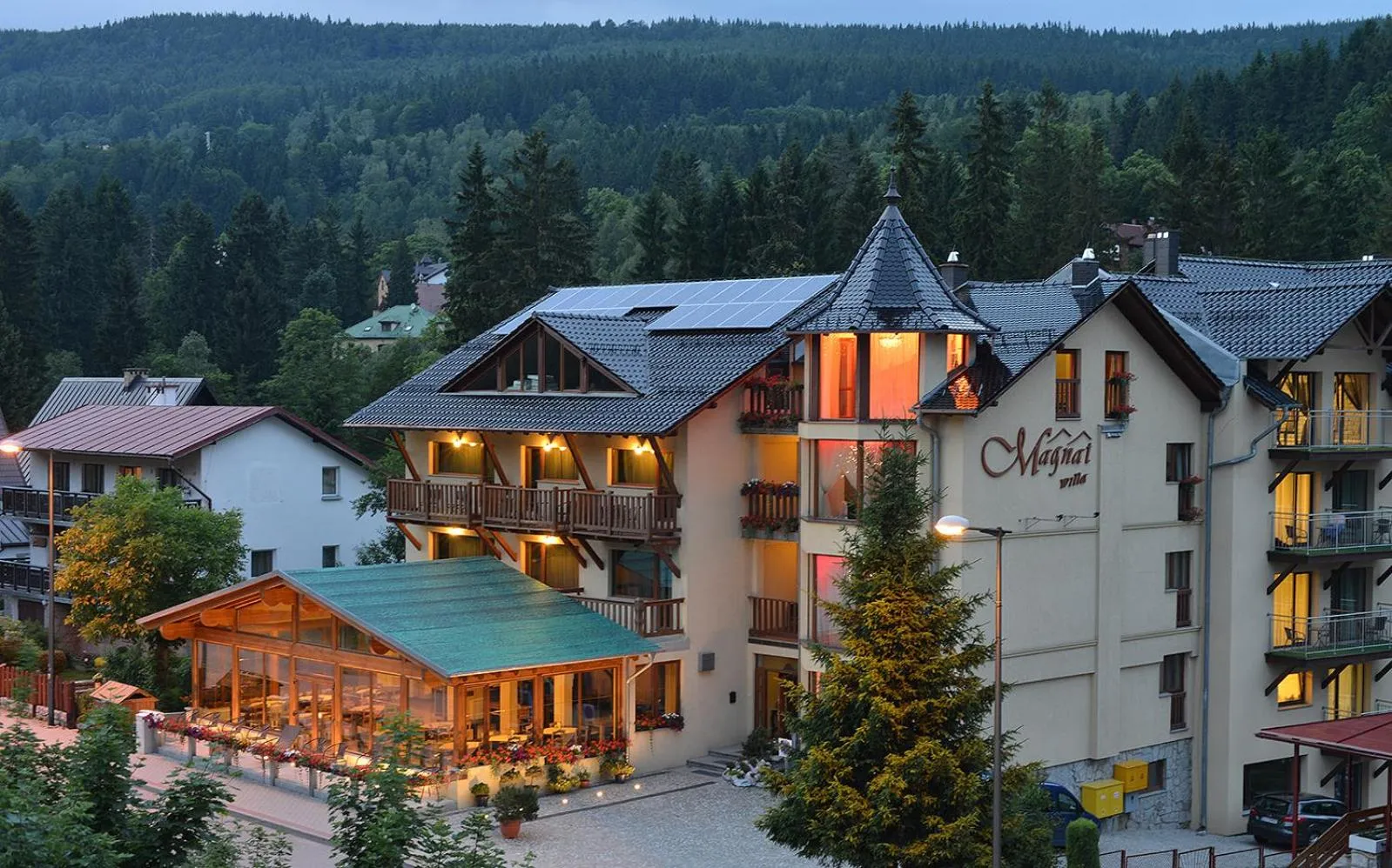 Property building in Willa Magnat