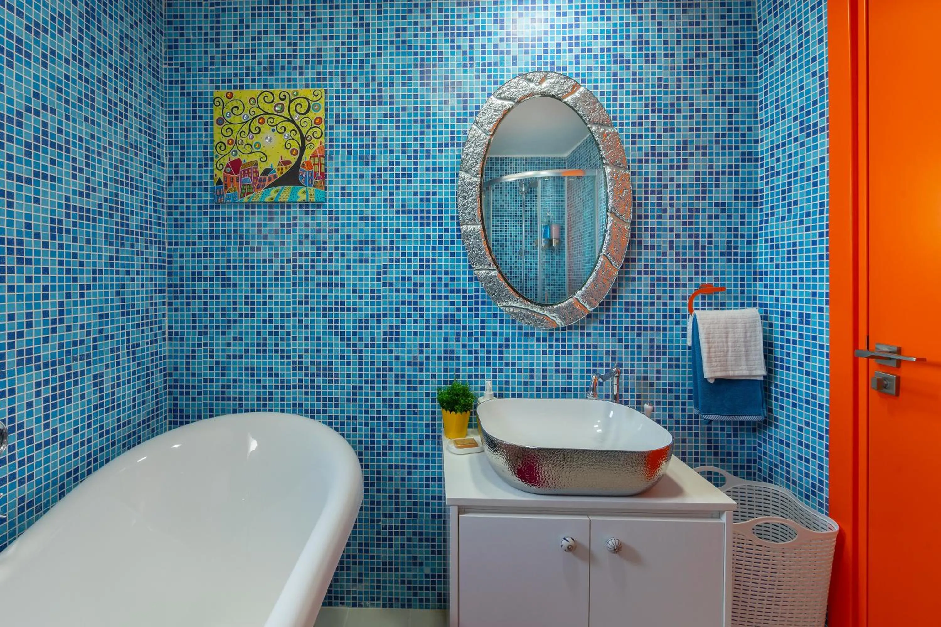 Shower in Castle Holiday Apartments