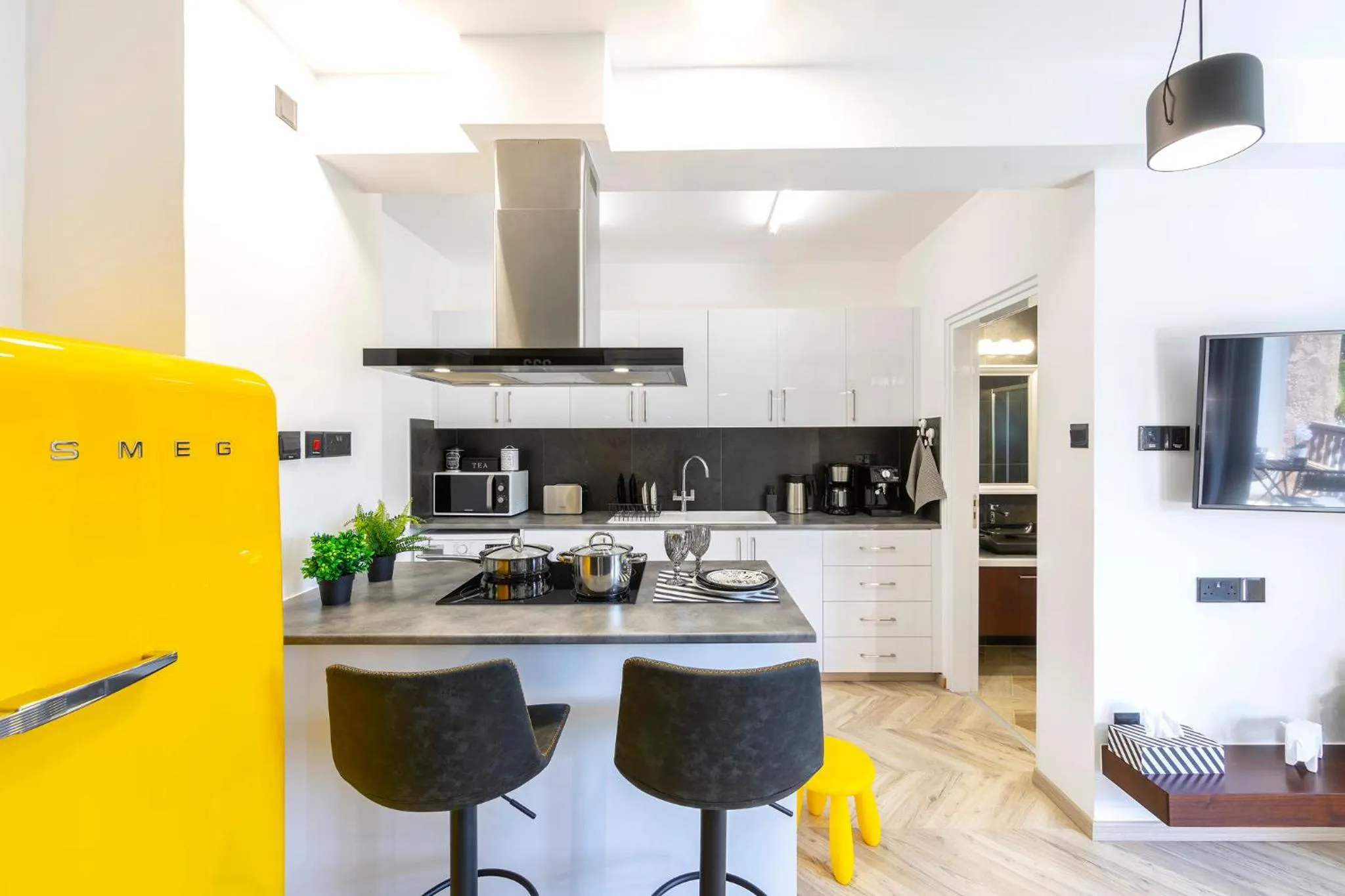 Kitchen or kitchenette in Castle Holiday Apartments