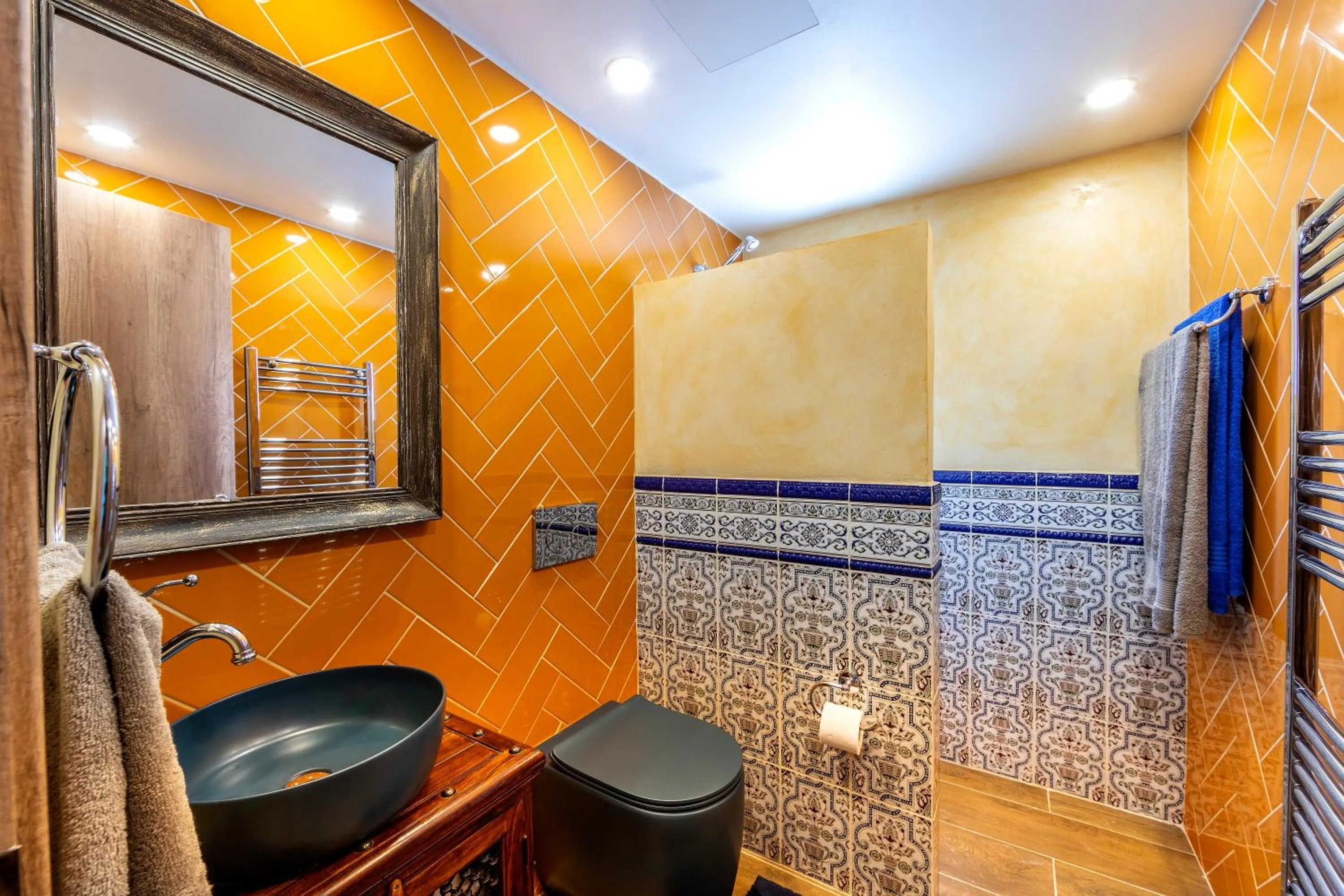 Bathroom in Castle Holiday Apartments