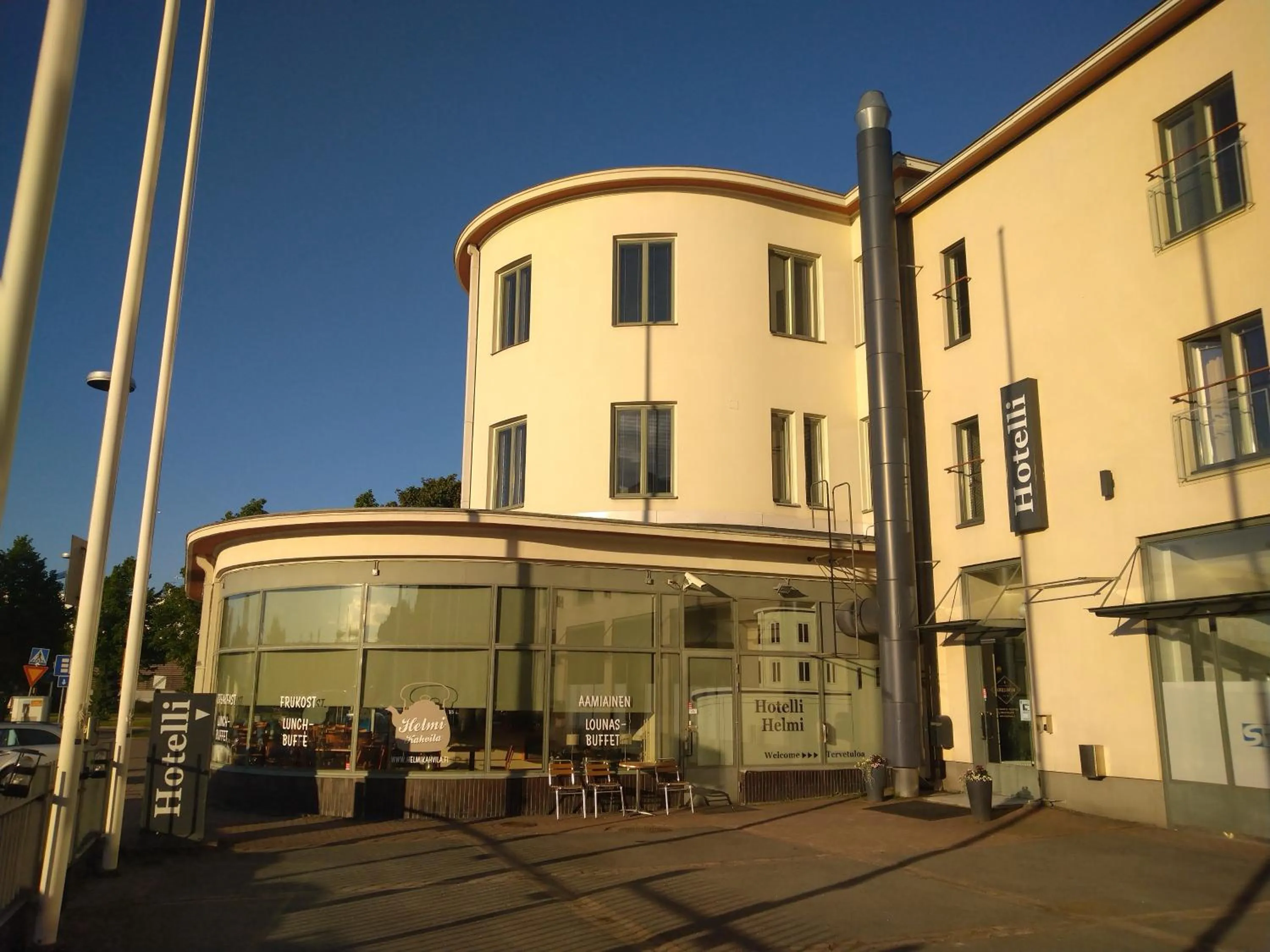 Property building in Hotelli Helmi