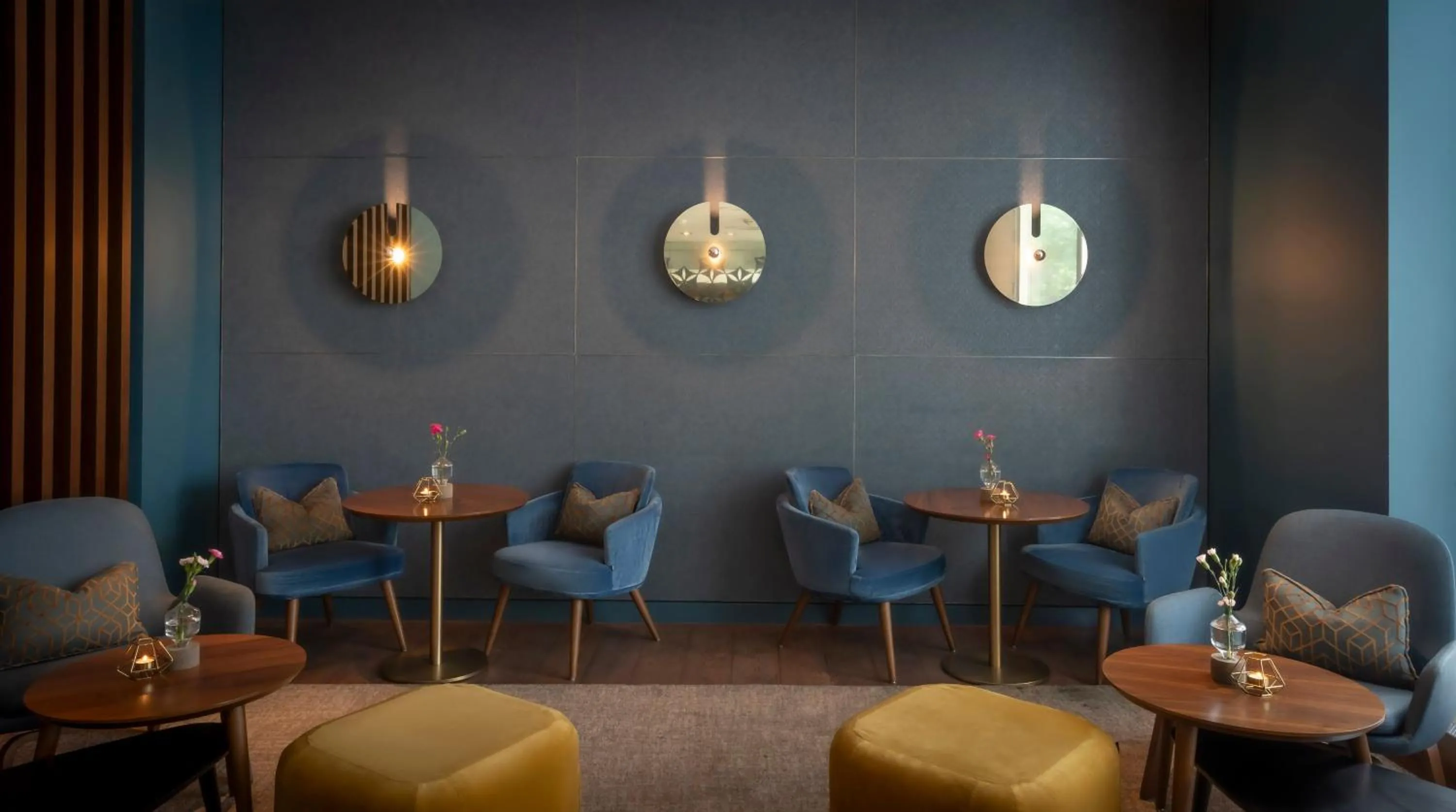 Restaurant/places to eat in Clayton Hotel London Wall