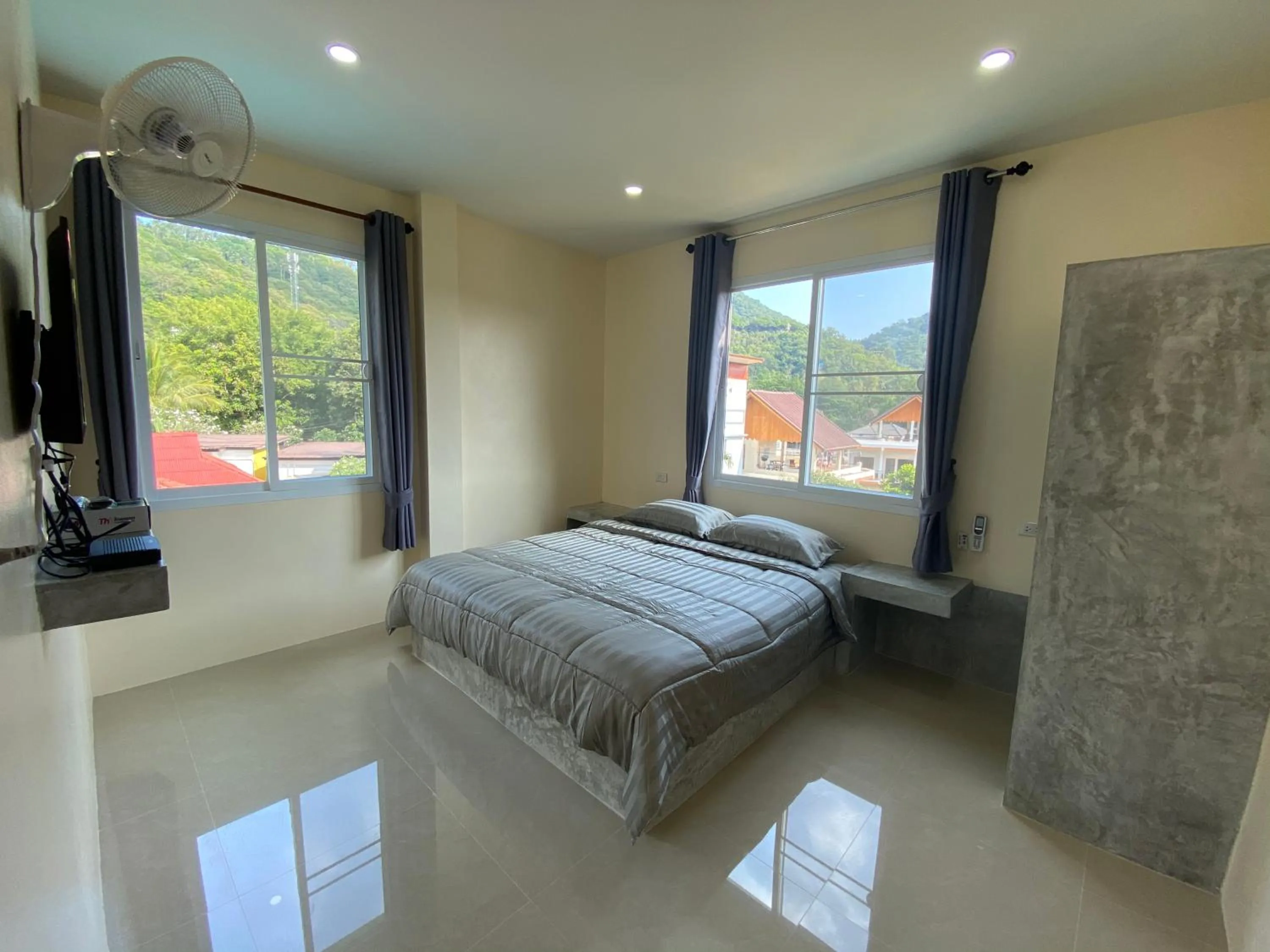 Photo of the whole room, Bed in Budchui Guesthouse